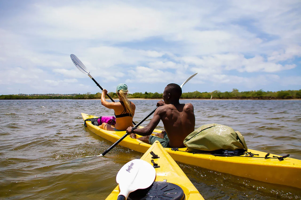 kayak2.jpg