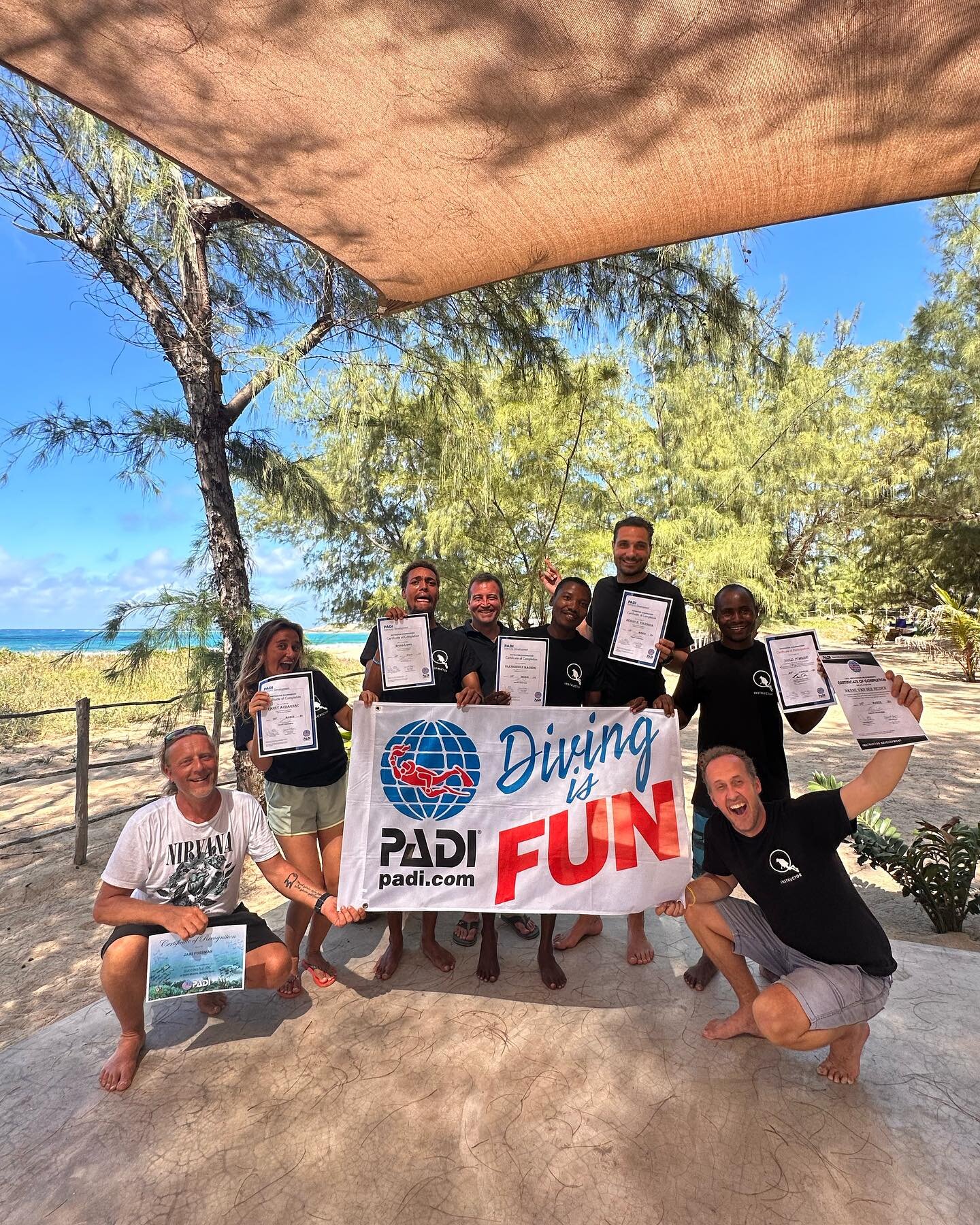Congratulations to our new PADI instructors!!!

If being an instructor is also your dream, get in touch for more info ℹ️

Our next IDC is in August when the migrating humpback whales are here in high numbers 🐳🐳🐳🐳🐳🐳🐳
.
.
.
.
.
#padiinstructor #