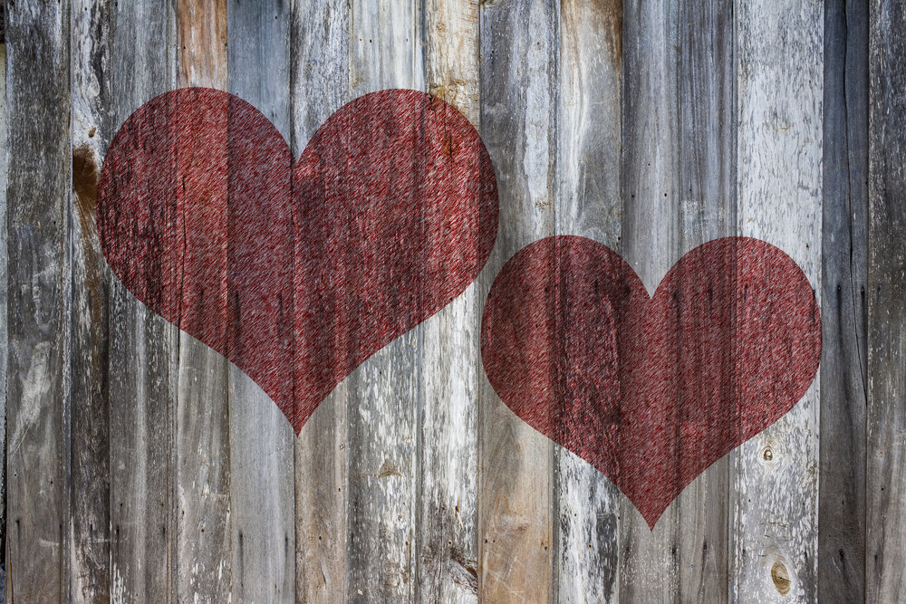 love-heart-on-vintage-wood-background-texture_SDQWsBeO3ze.jpg