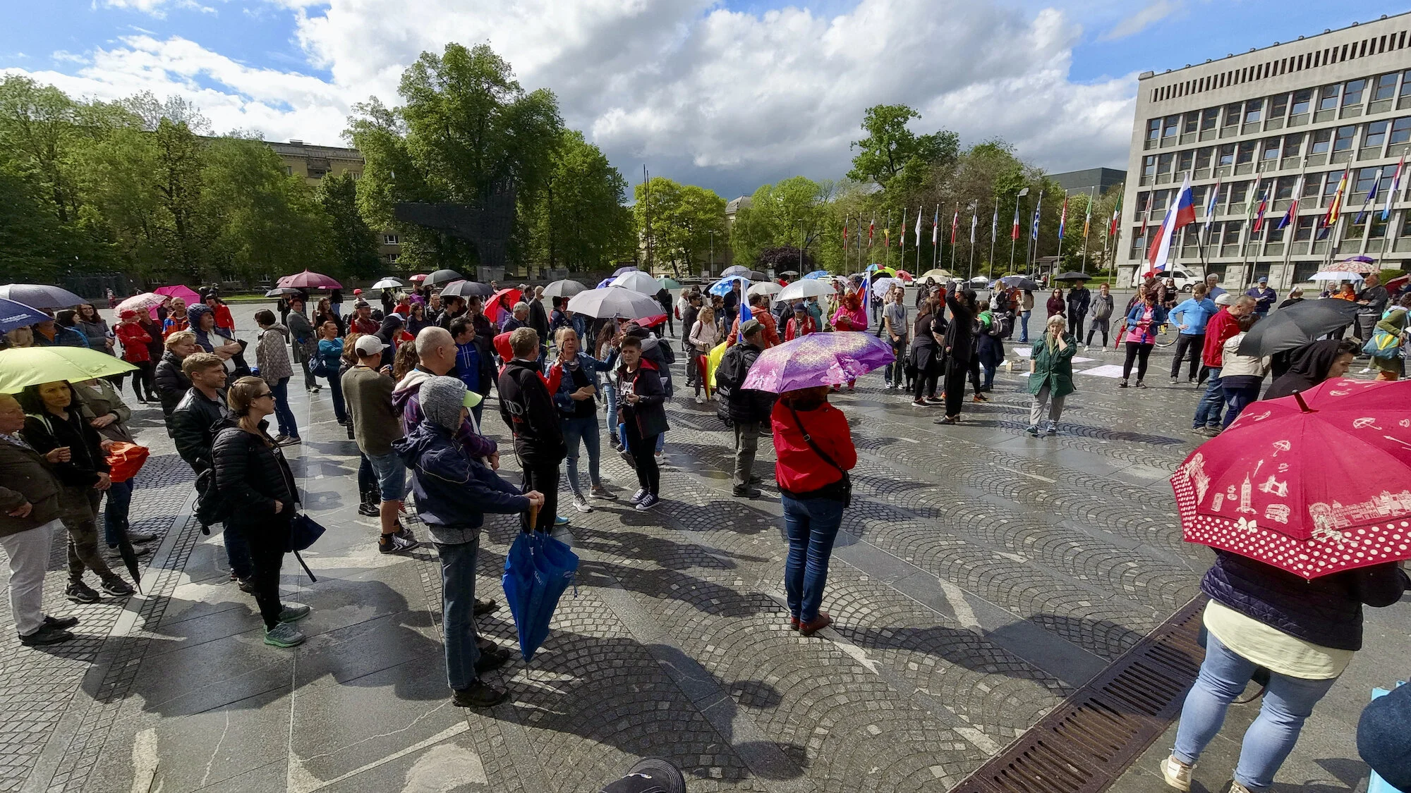 Slovenija in svet, 15. 5. 2021, svetovni dan shodov za svobodo 