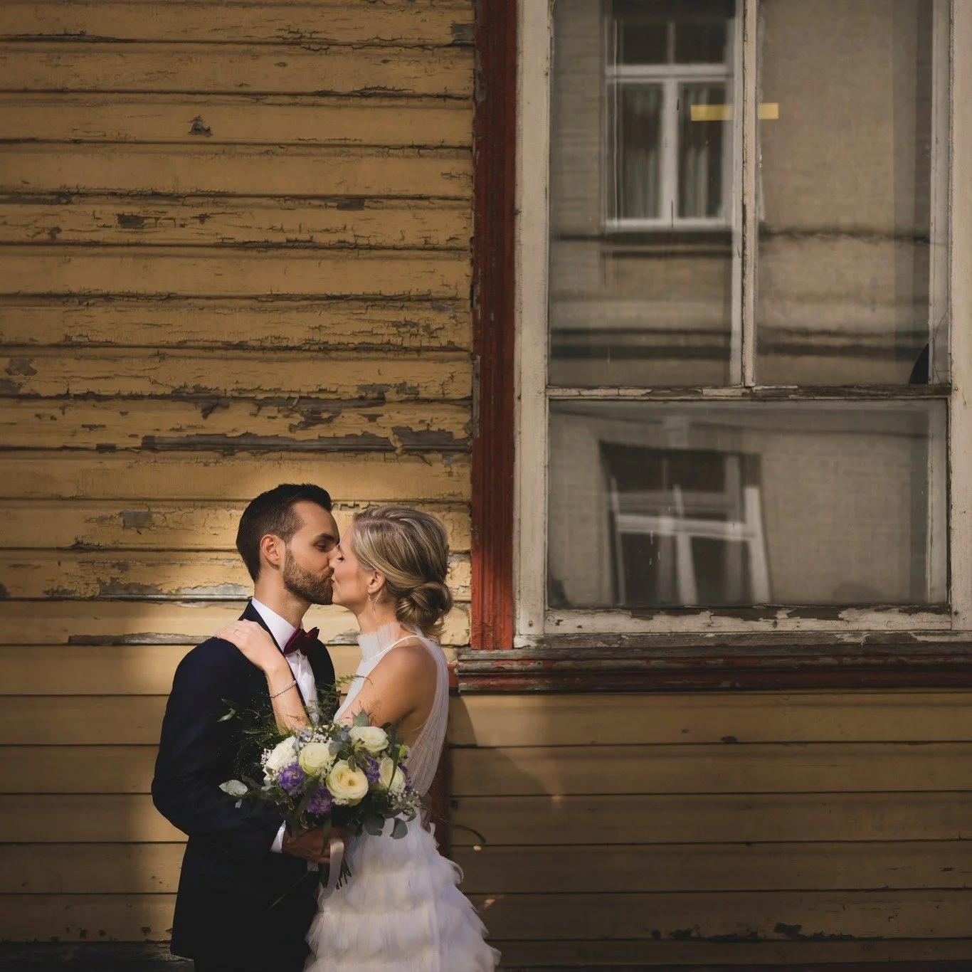 &ldquo;Ta ei osanud ette kujutada, et just seal ootab teda midagi palju enamat kui lihtsalt &uuml;ks v&auml;lismaal veedetud kooliaasta...&rdquo;

🇫🇷🇪🇪 Loe l&auml;hemalt ja naudi Eesti-Prantsuse pulmi Haapsalus 👉 link bios

#rosenvaldphotography