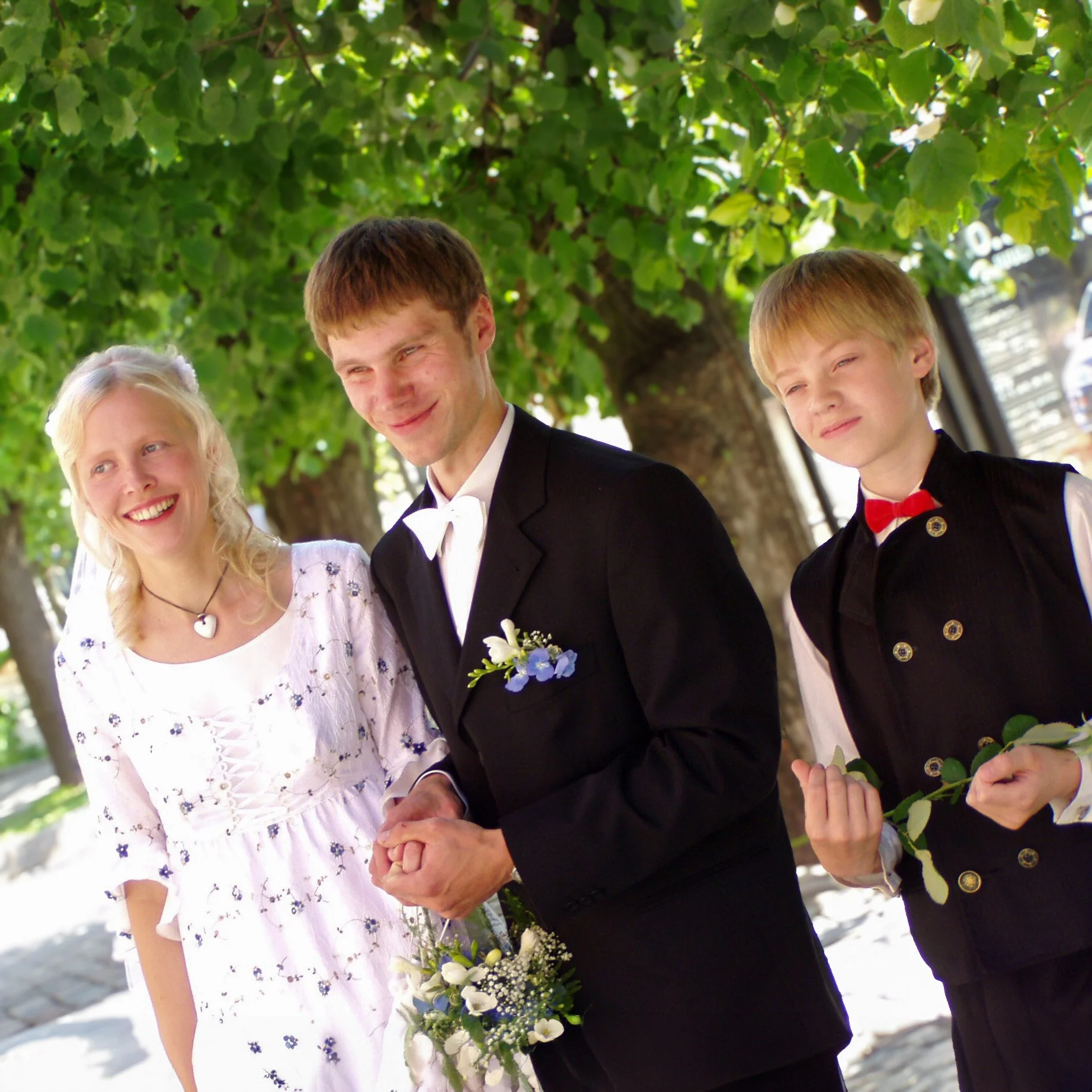 "Pulmafotograafia on tore, aga pead ikka muud ka tegema, muidu siin Eestis &auml;ra ei ela sellega."

Aasta 2003 - See oli &uuml;ks esimesi pulmi, millest sain osa olla. Vend abiellus, aga millegip&auml;rast ma olin lilleneiu hoopis 🤣 Okei