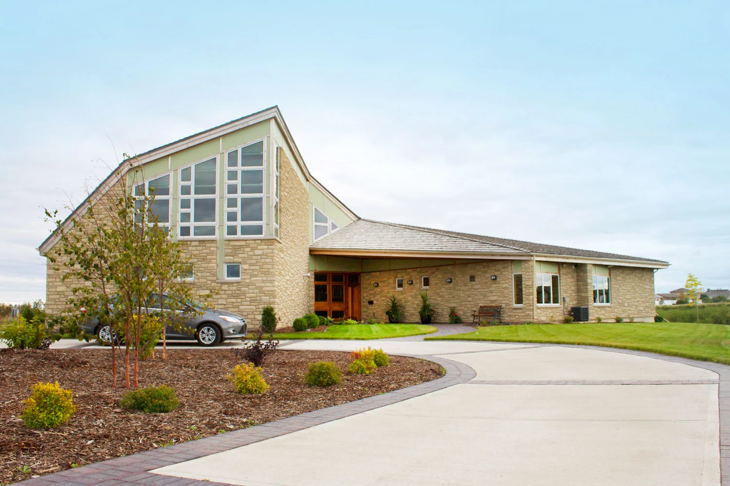 steel-bay-house-yorkton-cohlmeyer-architecture-stone.jpg