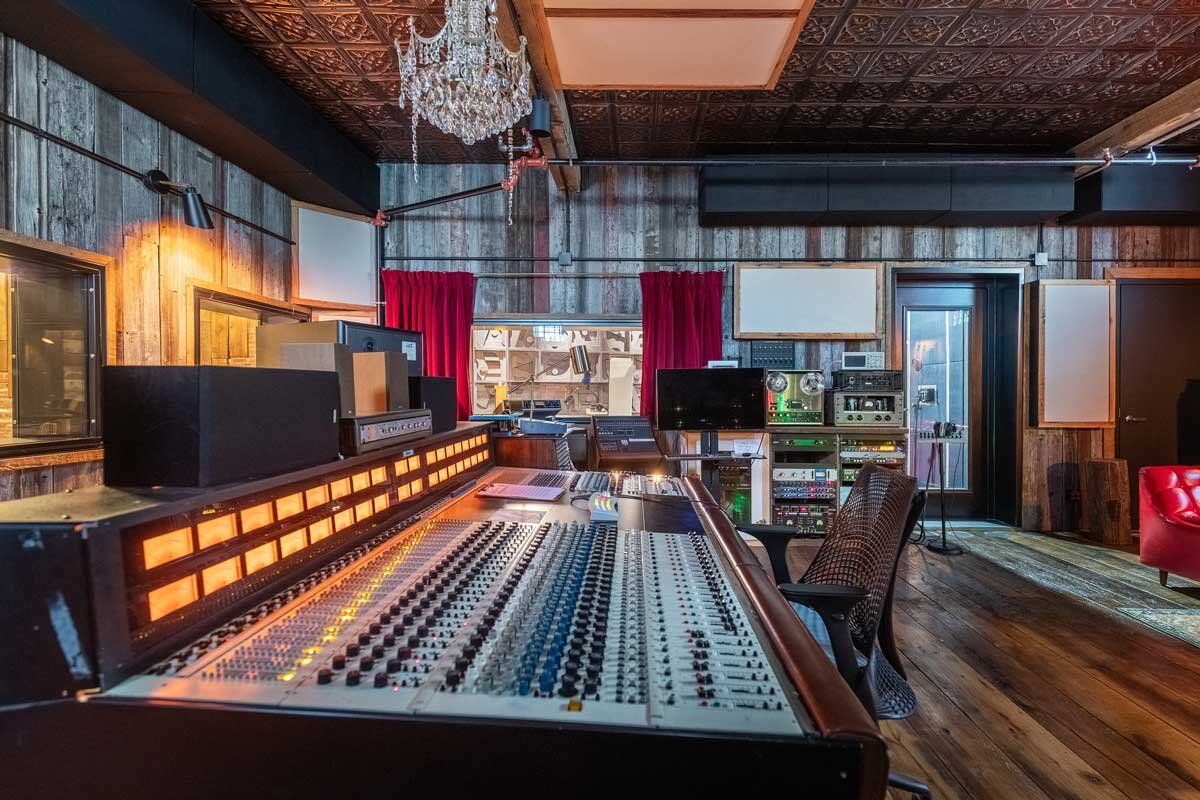 ….No Fun Club Recording Studios..Studios d’enregistrement No Fun Club…