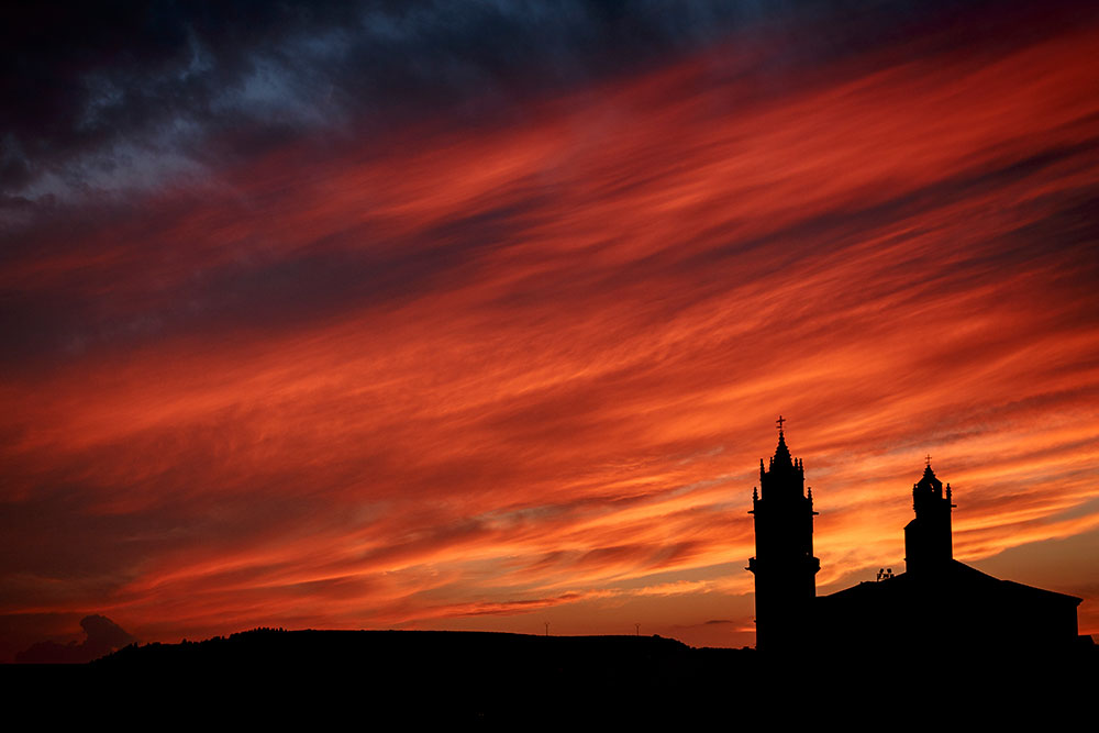  Posta de sol al poble de Eltziego a la regió Laguardia-Rioja Alabesa, País Basc. 