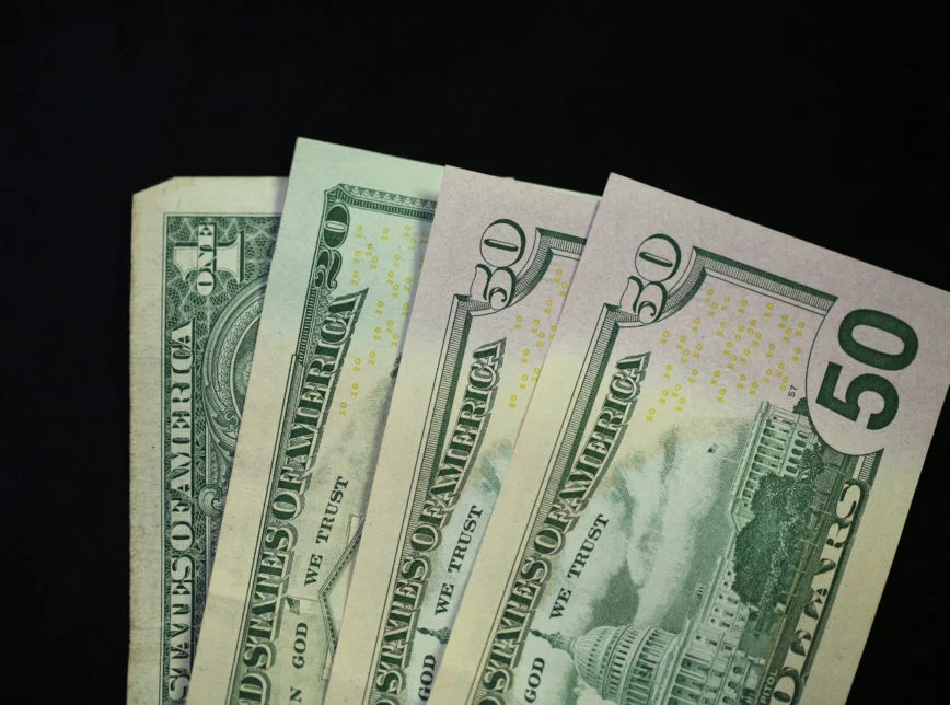 dolares.jpg
