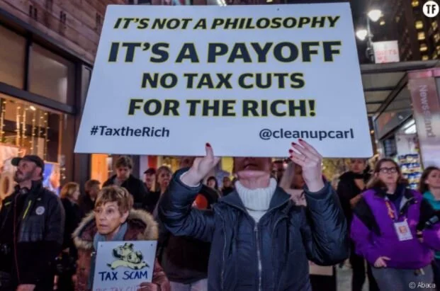 Manifestation à Midtown Manhattan à New York le 27 novembre 2017 pour "Not One Penny of Tax Cuts for the Rich"/photo d'illustration