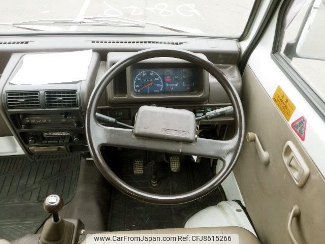 CarFromJapan.com - REF# CFJ8615266 - 5.jpg