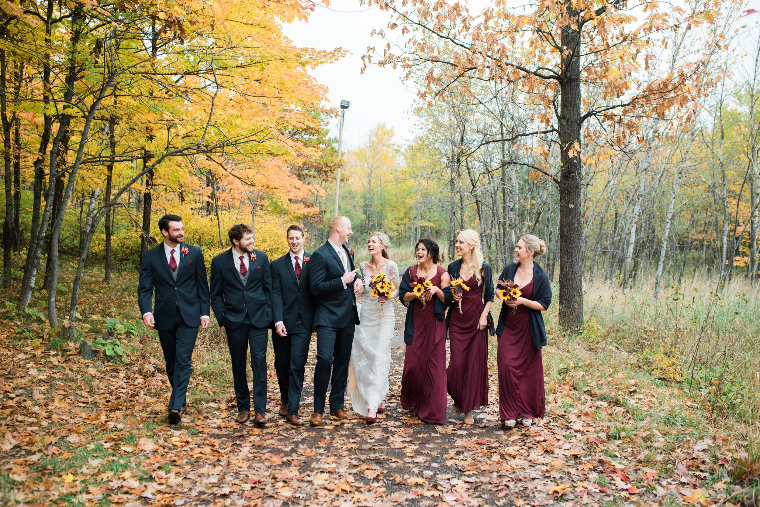 DuluthMinnesota_SpiritMountain_FallWedding_Bredeson-75.jpg