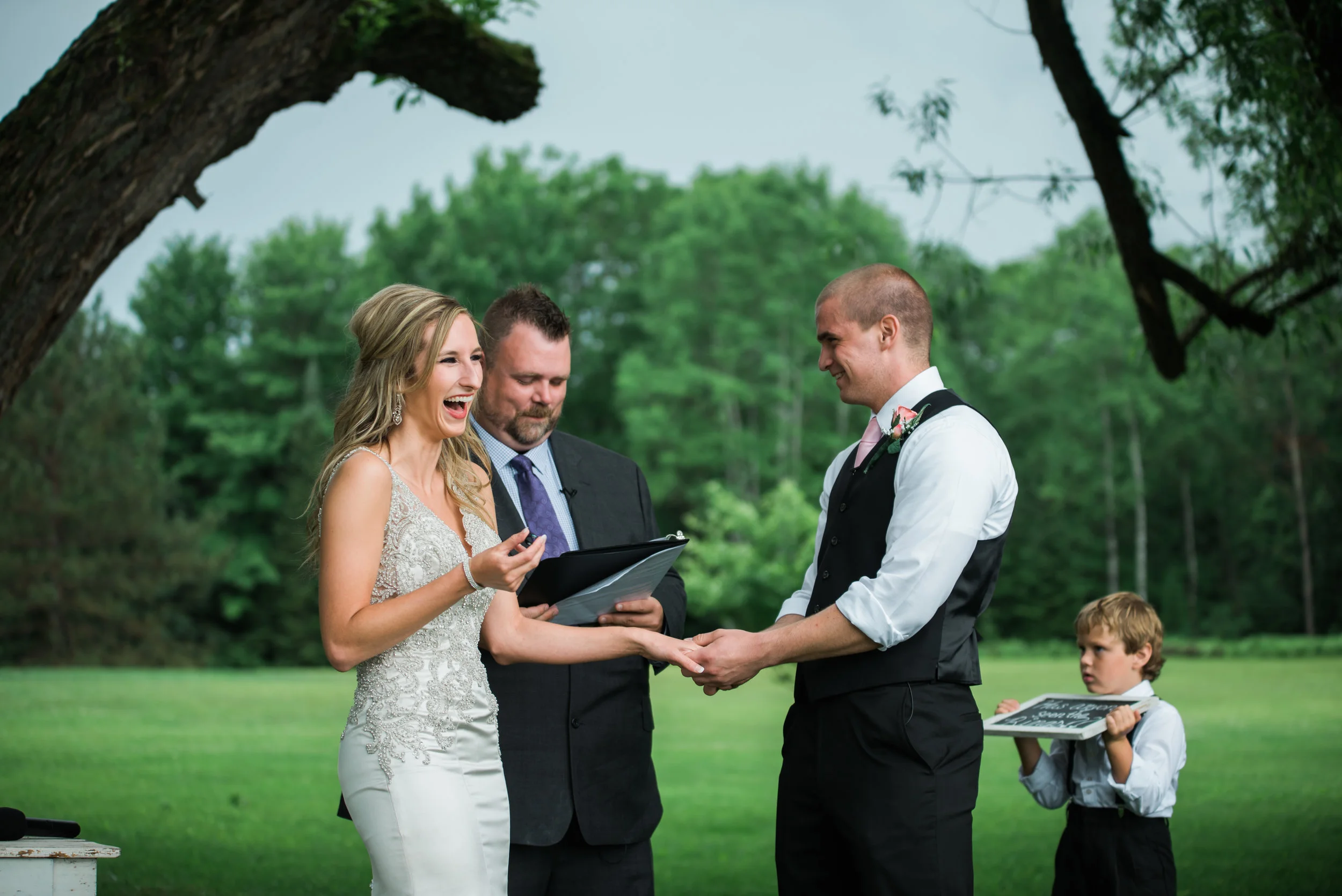 BruleRiverBarn_SummerWedding_HighschoolSweathearts_Wisconsin-237.jpg
