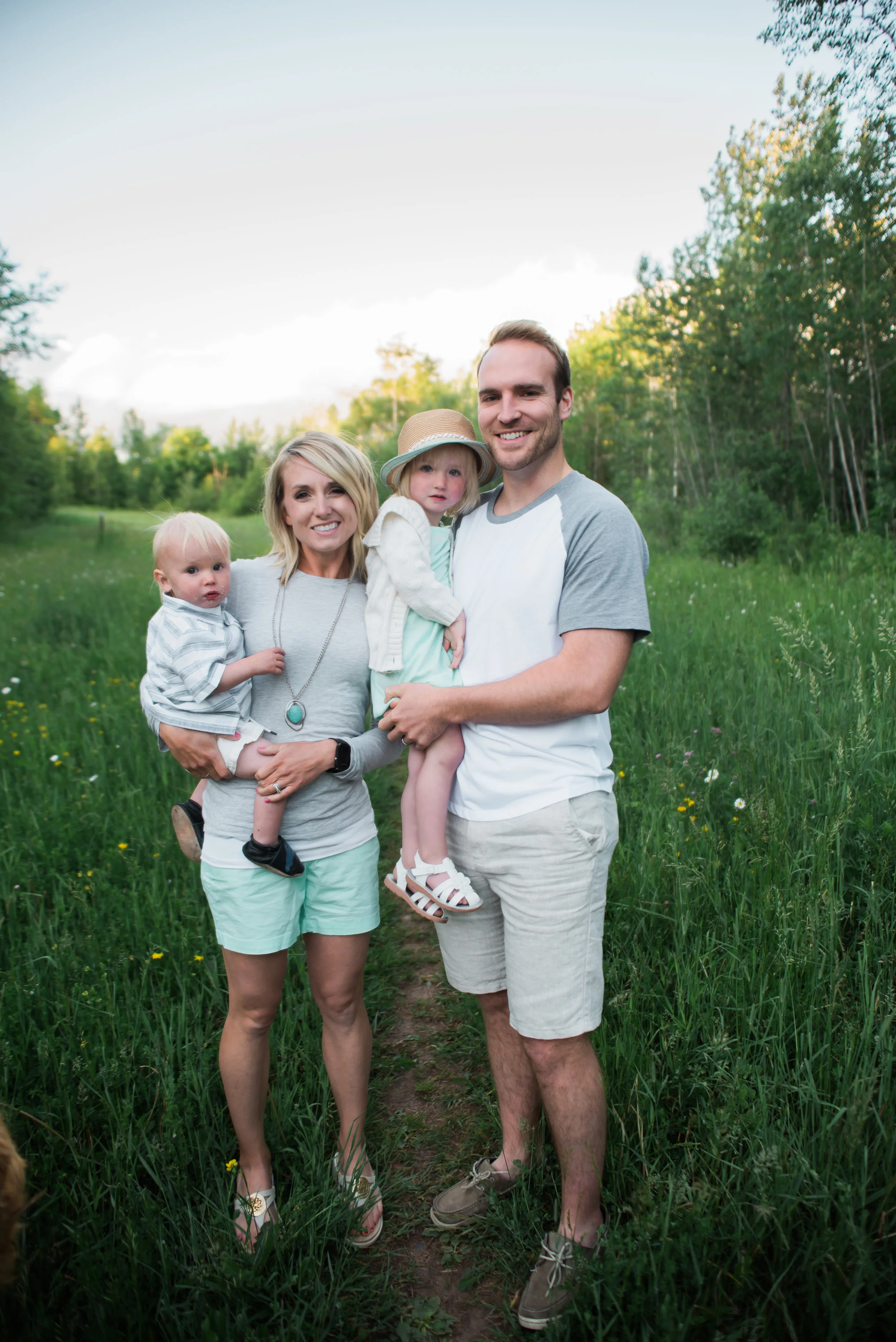 Summer_Familyphoto_PerfectDuluthDay_LisaFilzen-57.jpg