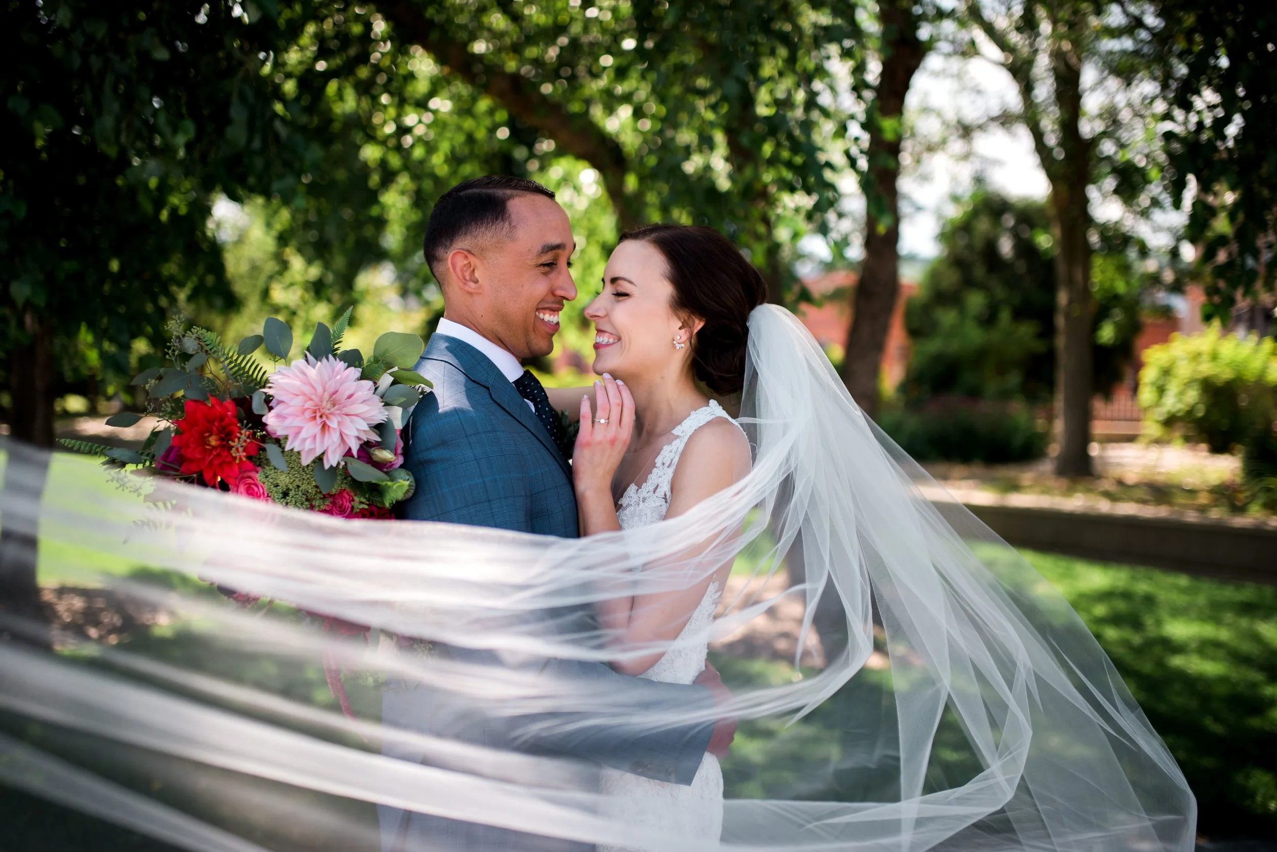Greysolon_Duluth_Wedding_LakeWalk_Dibrell-99.jpg