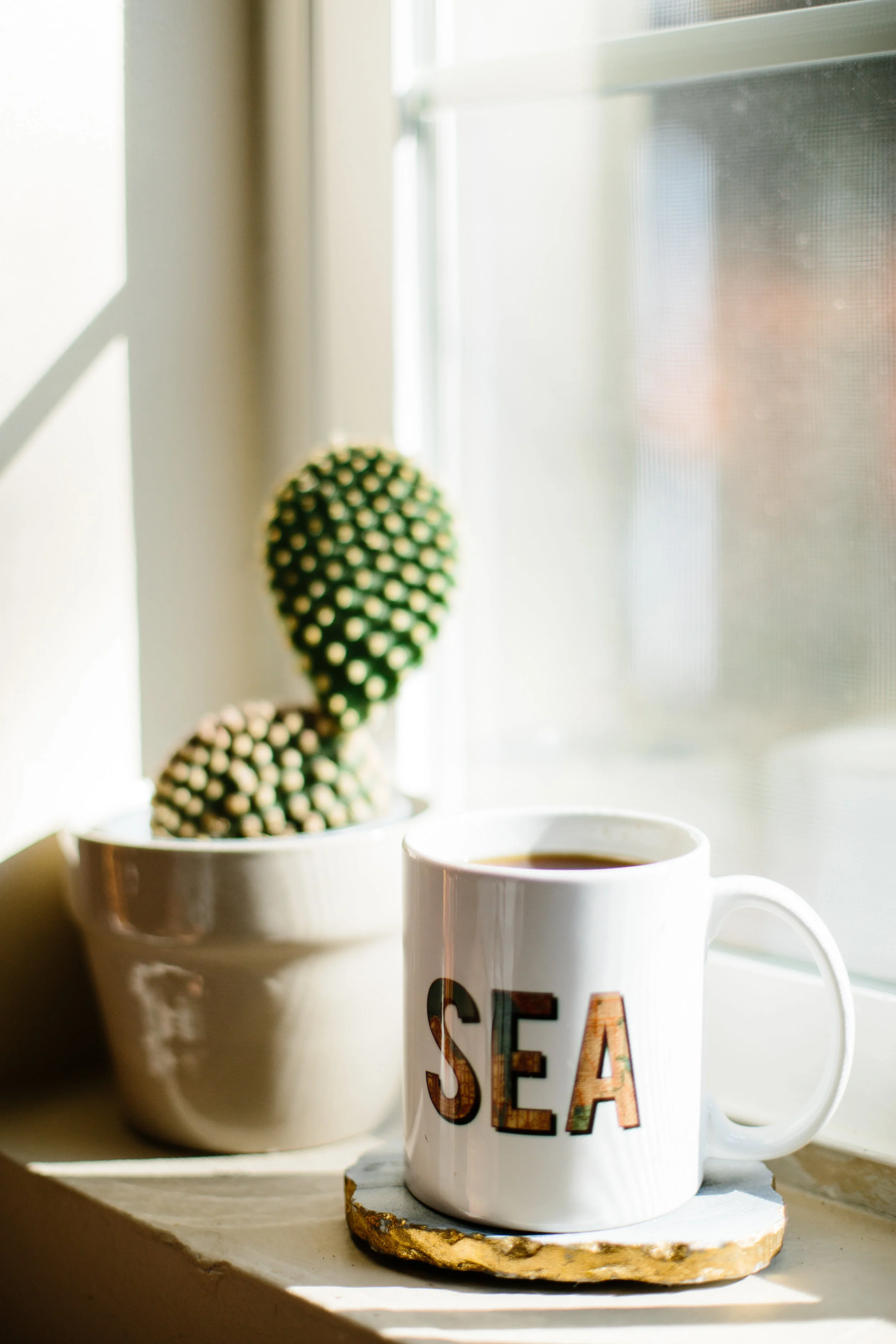 NAUTICAL MUG BY PAPERFINCH DESIGN. PHOTO BY JANELLE ELAINE.