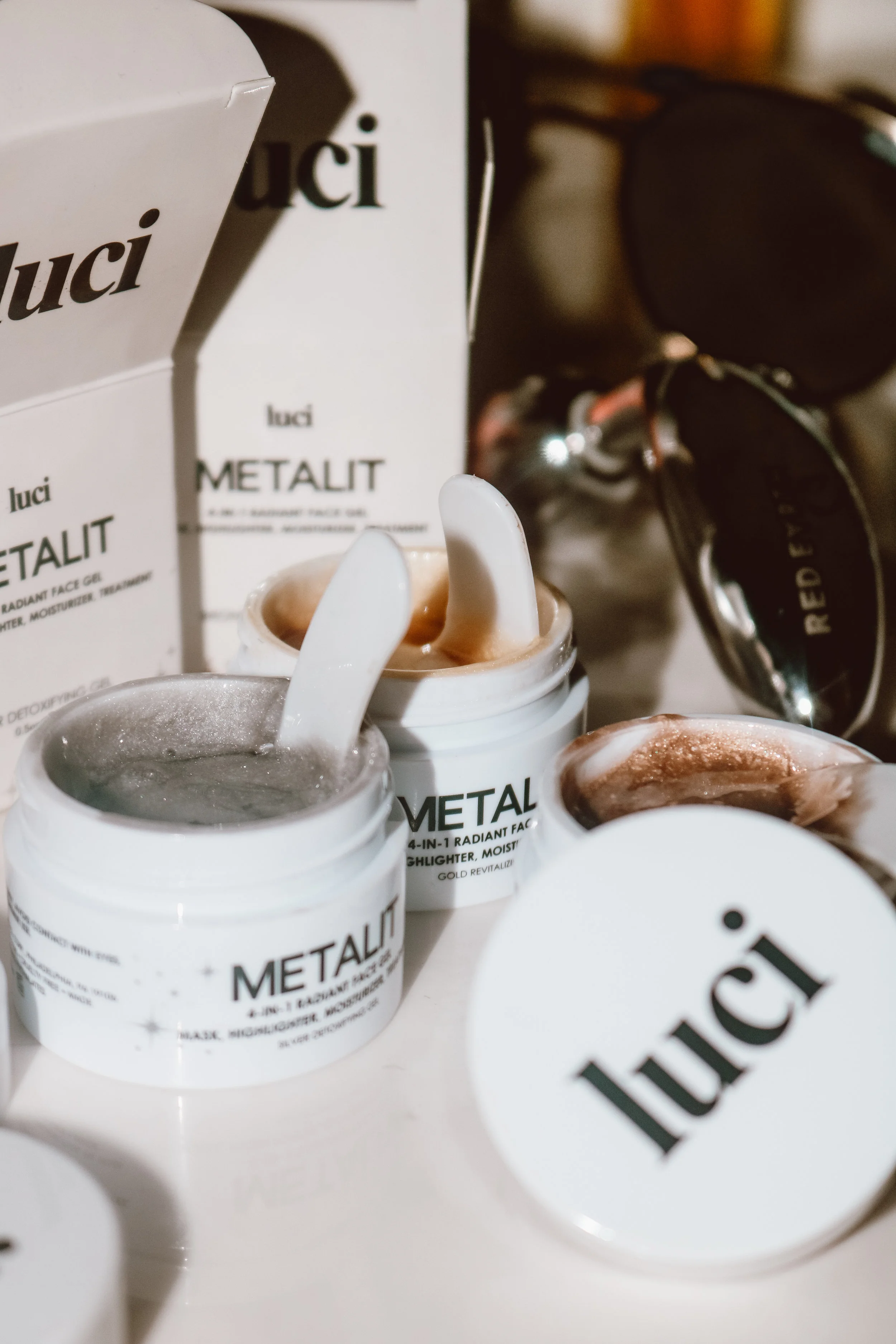 luci-skin-metalit-9.jpg