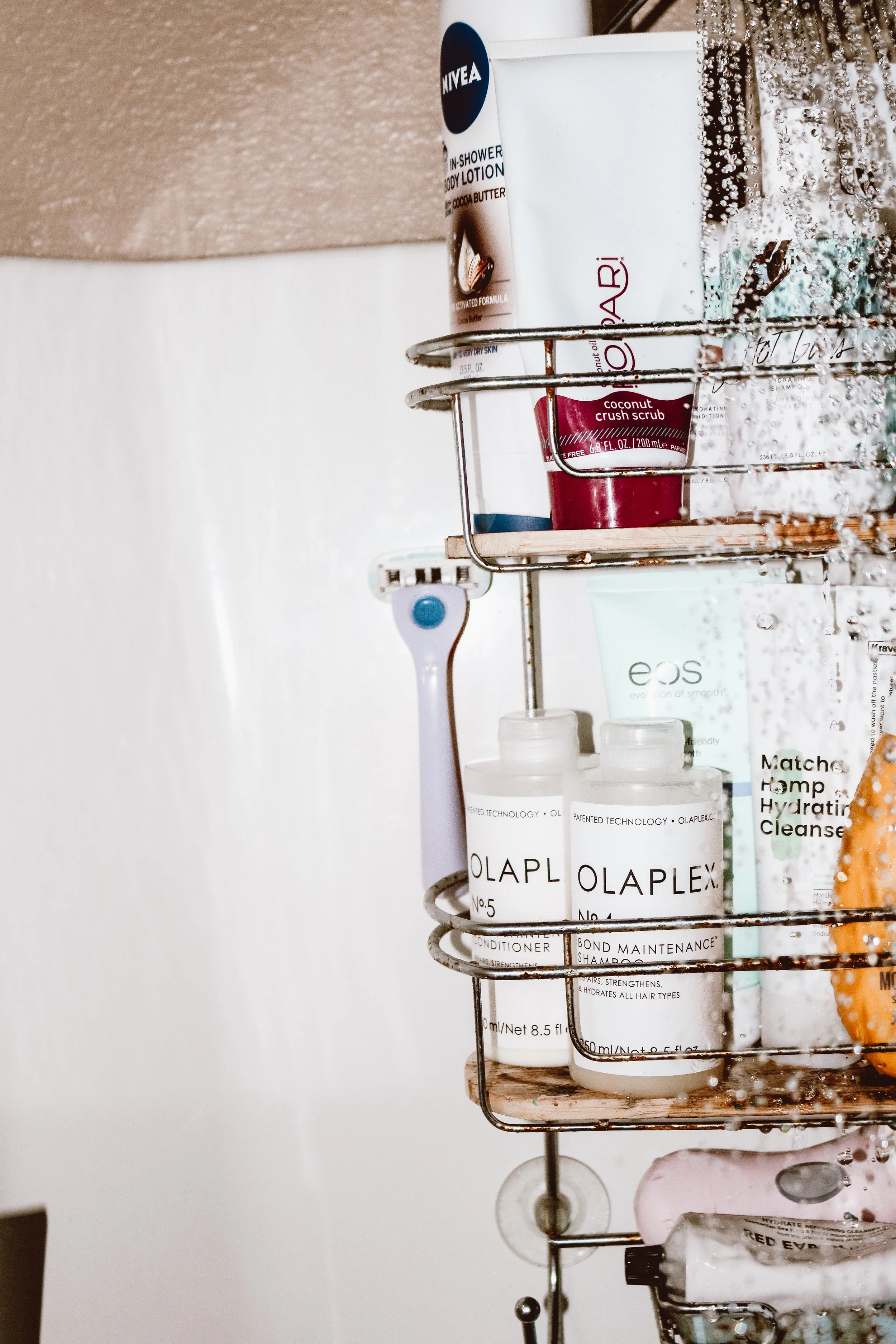 the-best-shower-products-for-summer-10.jpg