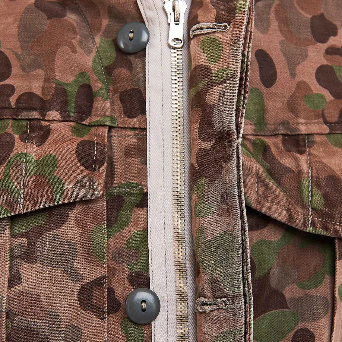 MYAR_RECAMOUFLAGE_DETAIL_19.jpg