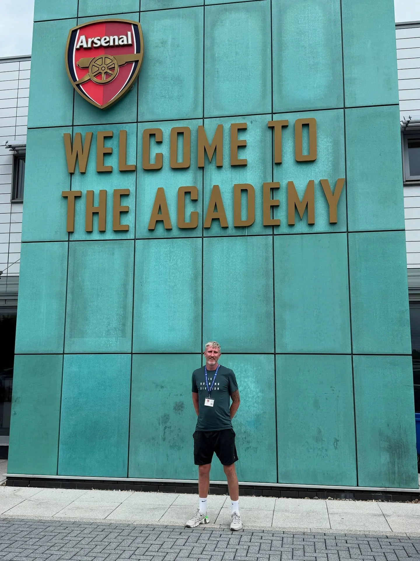 .
🔴⚪️ Arsenal Academy Invite 🔴⚪️
An unbelievable insight and a great day of learning at one of the best academies in world football.
Having watched the U9, 10s and 11s train, it was clear to identity of what an Arsenal player looks like. 
The co