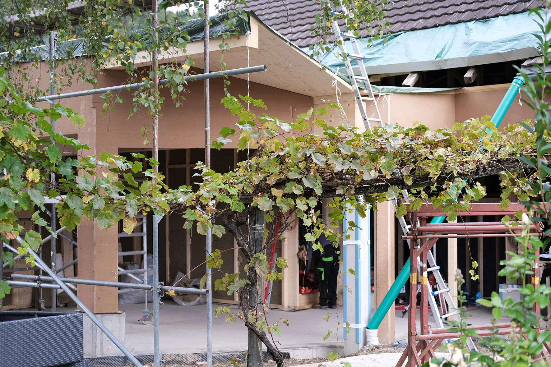 Auf Berg II- During construction.
