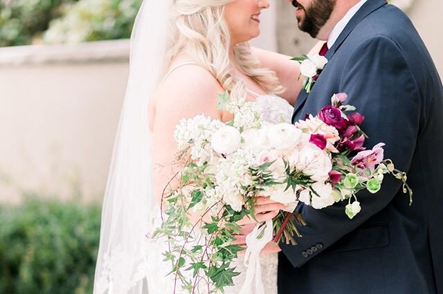 Congratulations to this wonderful couple on the birth of their brand new baby boy! #liltflorals 
Photographer @maggmccoy of @ericandjamiephoto