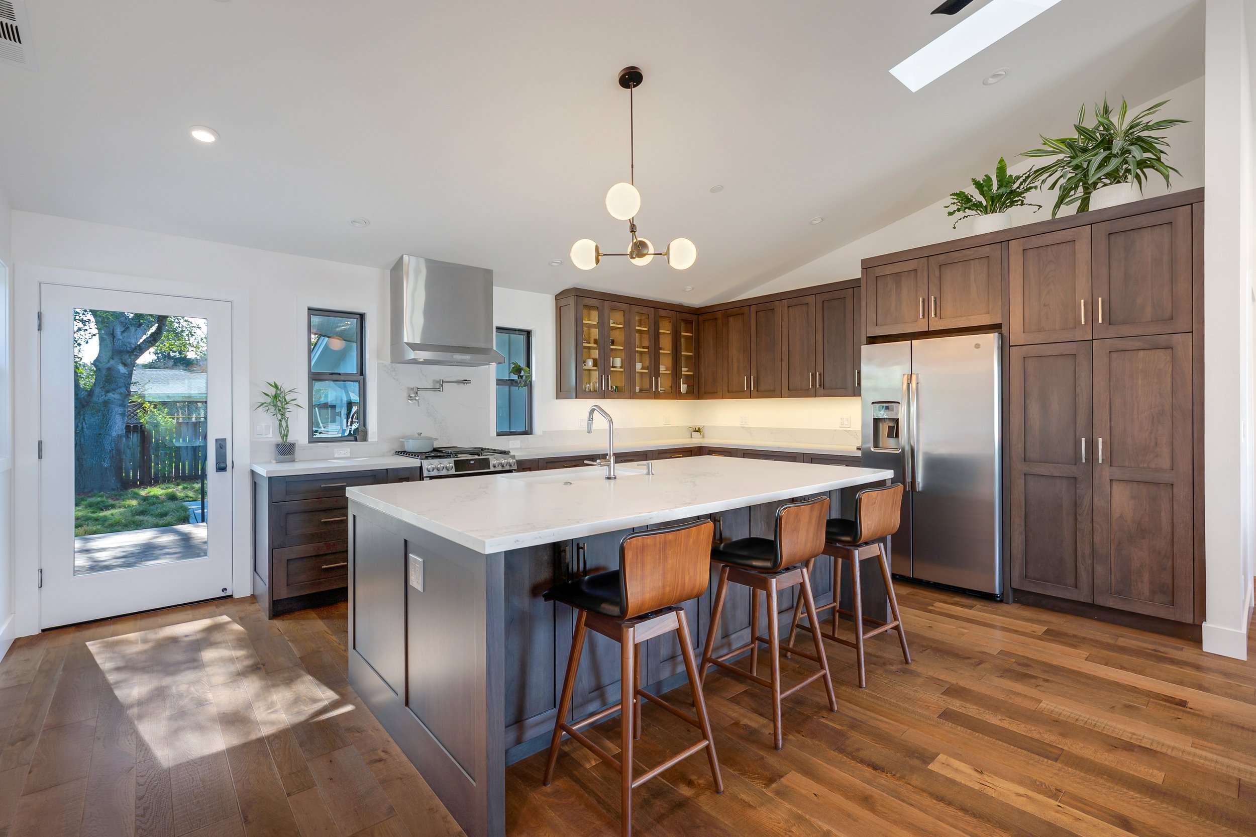 550 Richmond Dr_Print (17 of 67).jpg