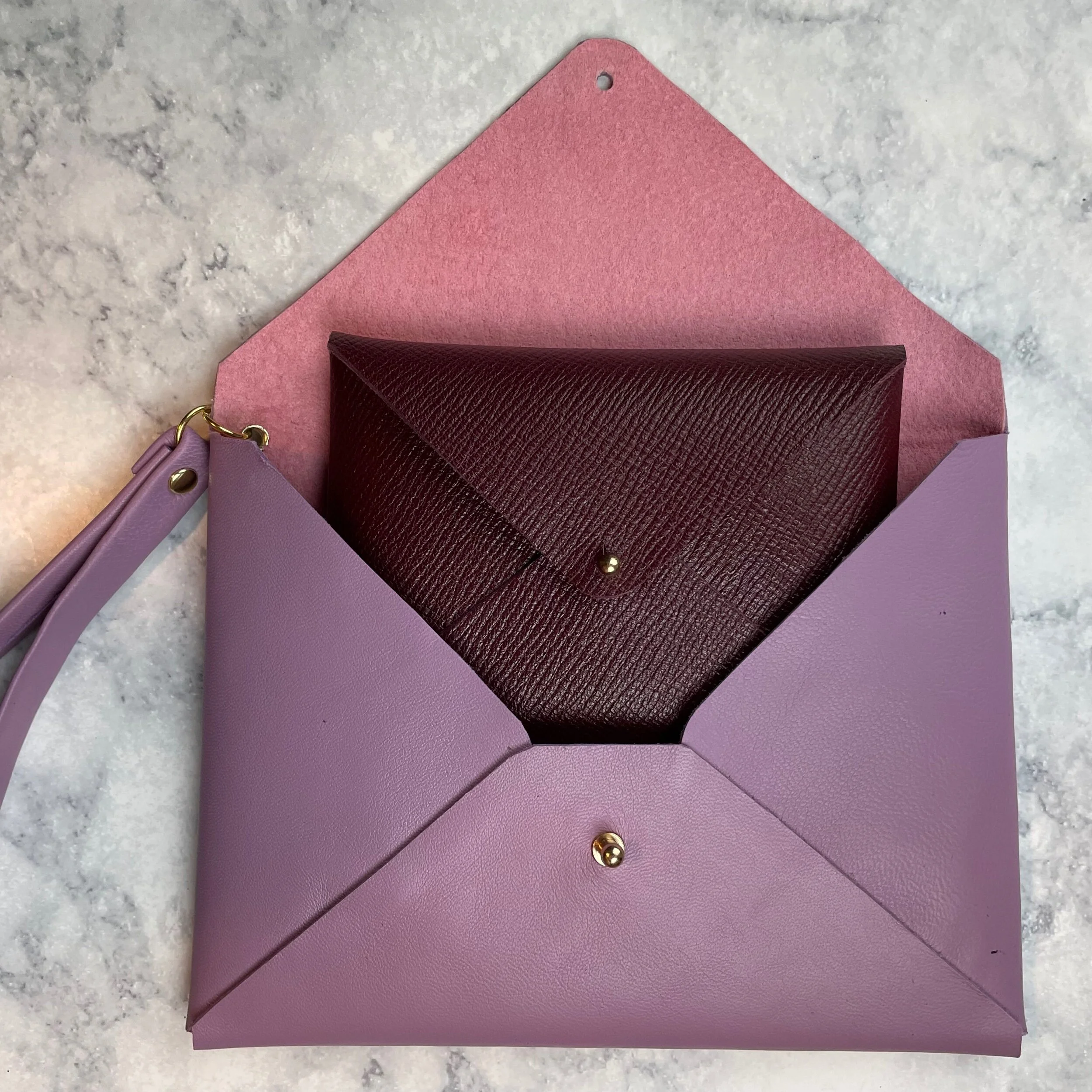 EE471861-3B22-4212-9B36-88BC1654300B