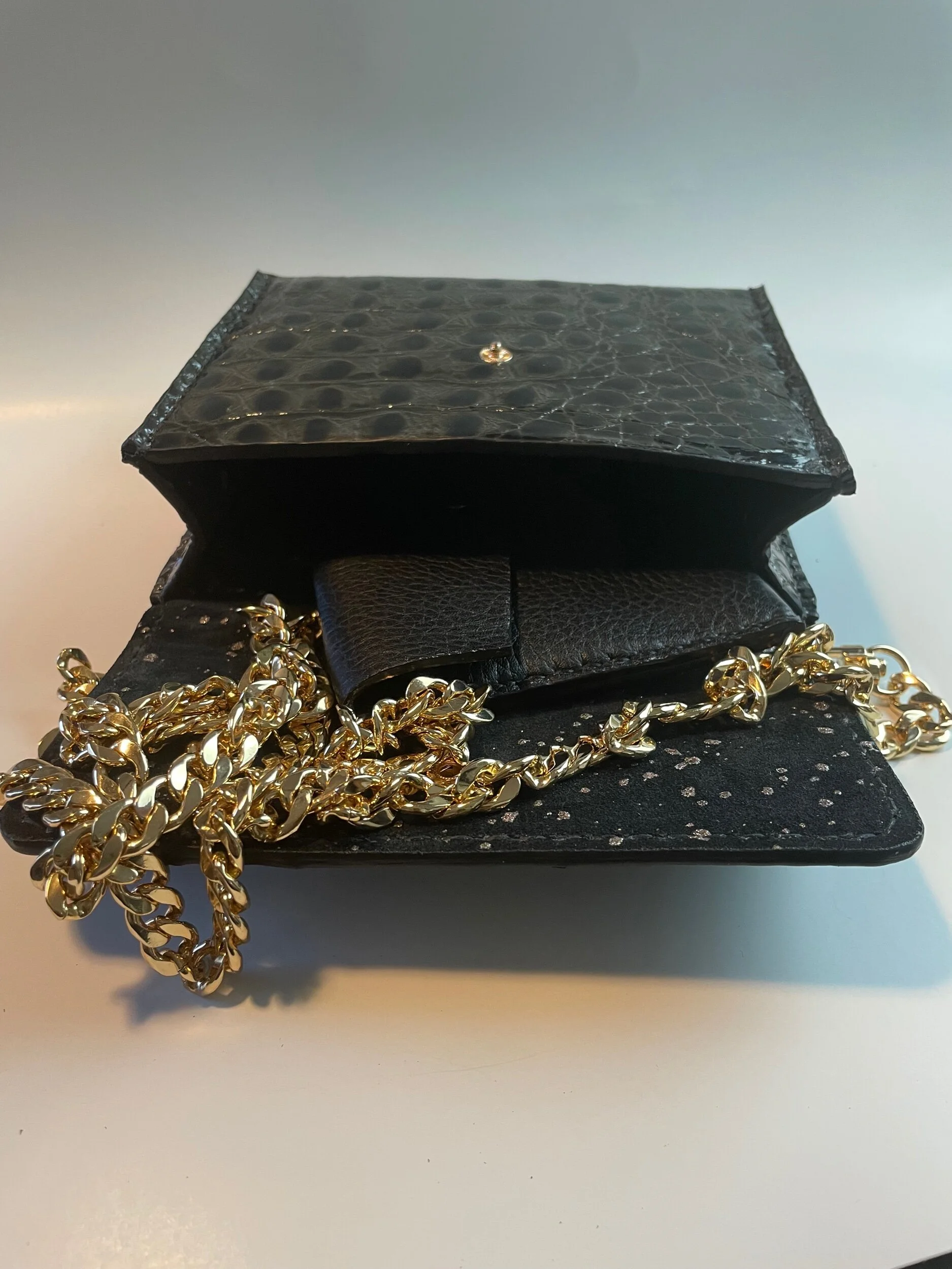 64132EF6-C7BB-4AD3-BC48-1E875A5C9AC0