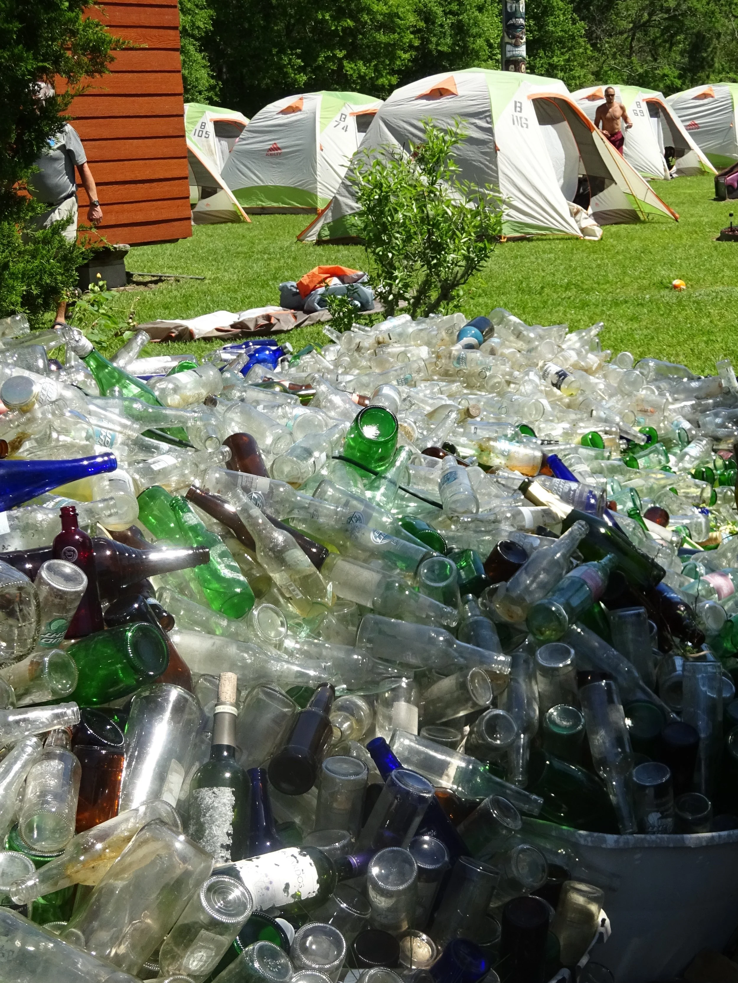 A stream of bottles.&nbsp; Hmmm - what an idea for empty wine bottles.