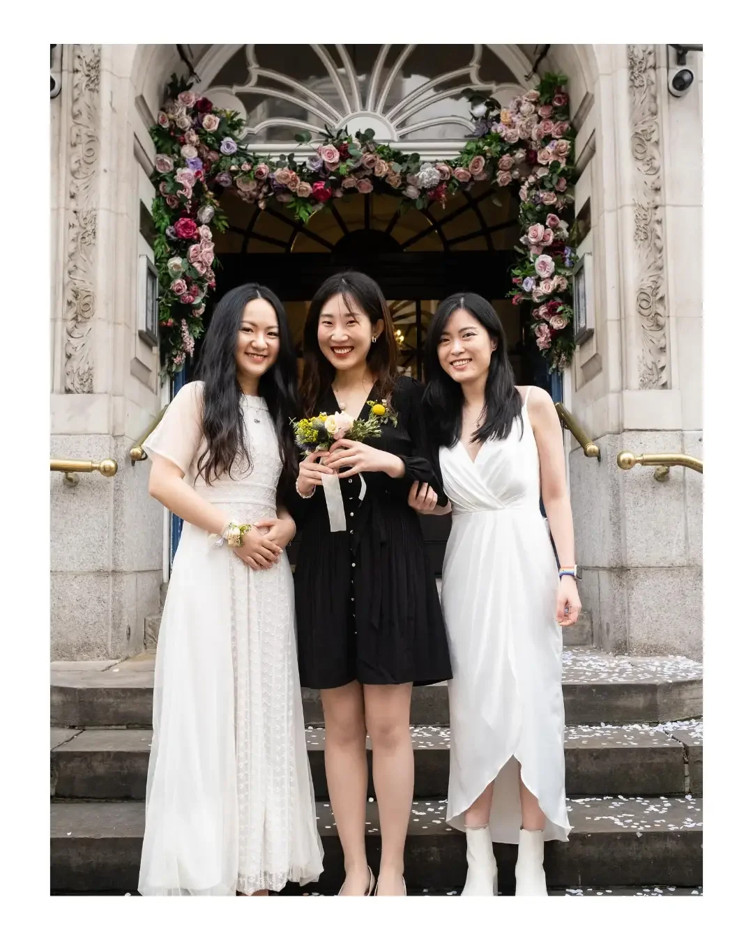 010-chelsea-old-town-hall-wedding-photographer-london.webp