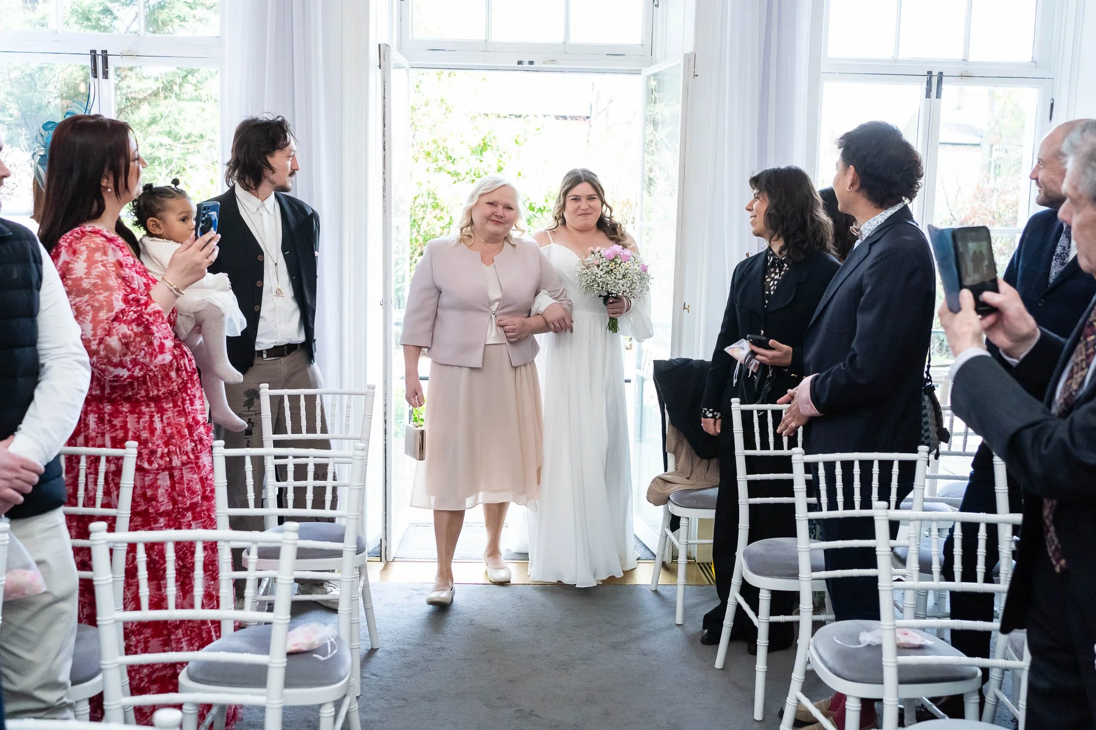 037-enfield-register-office-ridings-theobalds-estate-cheshunt-wedding-photographer.jpg