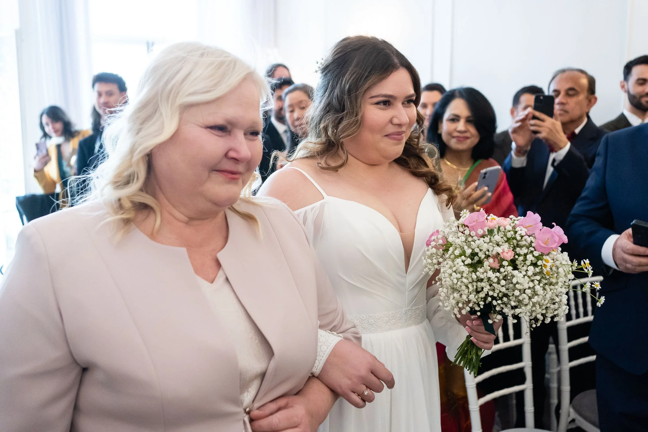 042-enfield-register-office-ridings-theobalds-estate-cheshunt-wedding-photographer.jpg