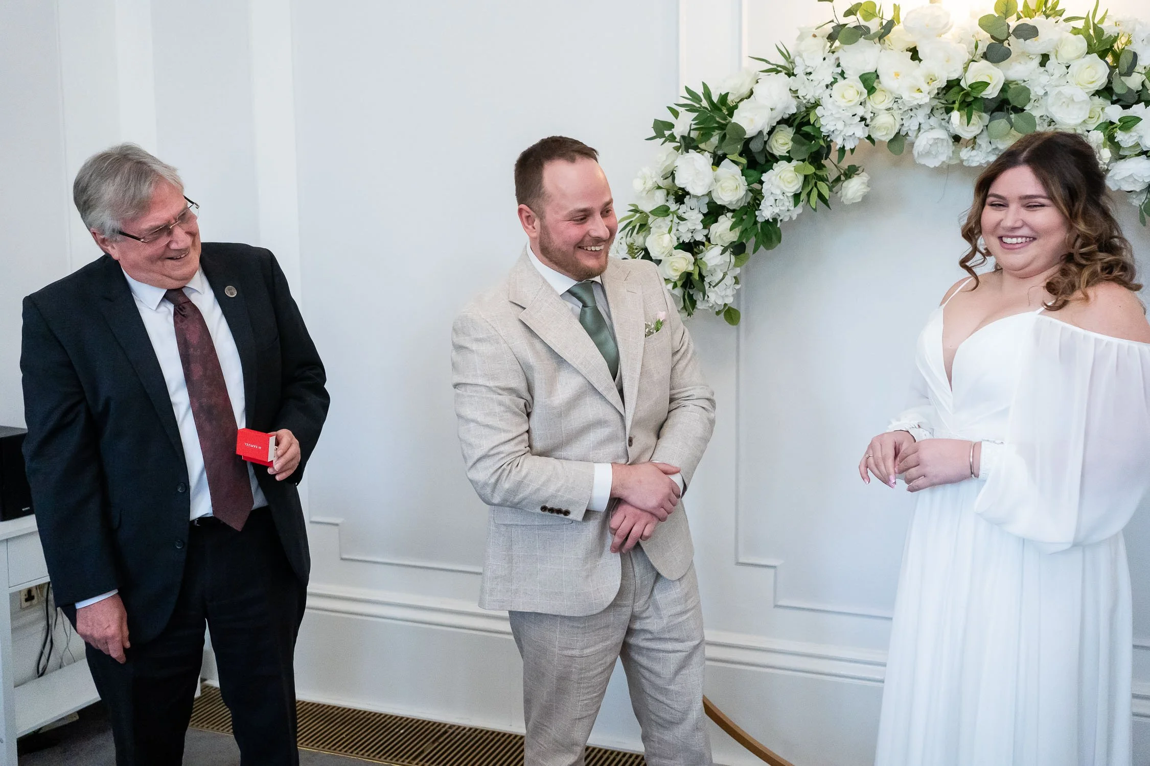 077-enfield-register-office-ridings-theobalds-estate-cheshunt-wedding-photographer.jpg
