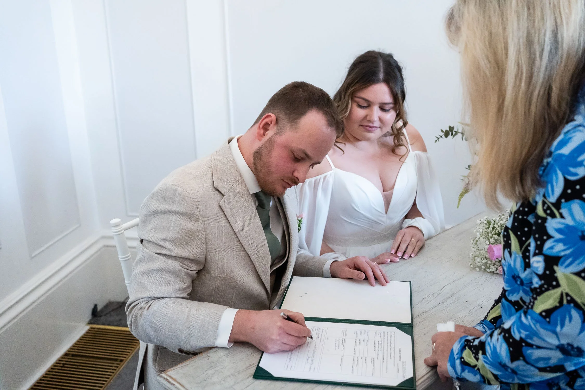 093-enfield-register-office-ridings-theobalds-estate-cheshunt-wedding-photographer.jpg