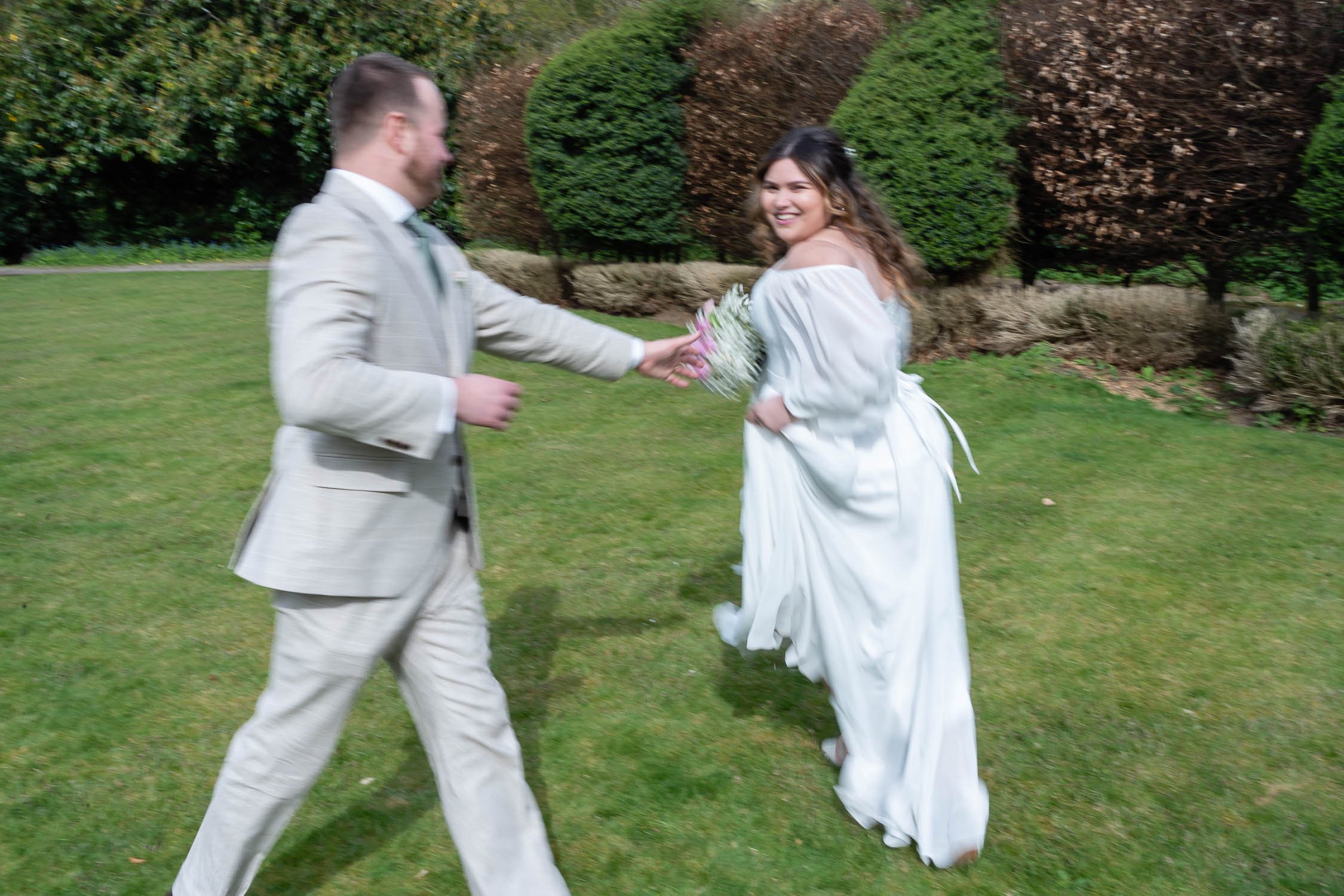 146-enfield-register-office-ridings-theobalds-estate-cheshunt-wedding-photographer.jpg