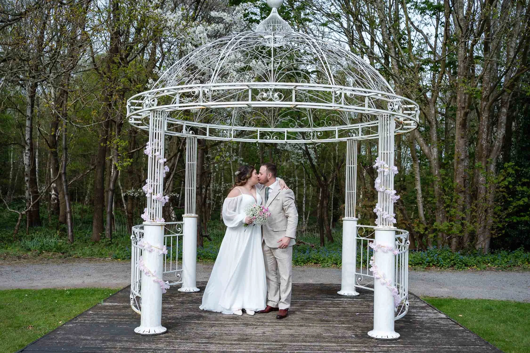 153-enfield-register-office-ridings-theobalds-estate-cheshunt-wedding-photographer.jpg