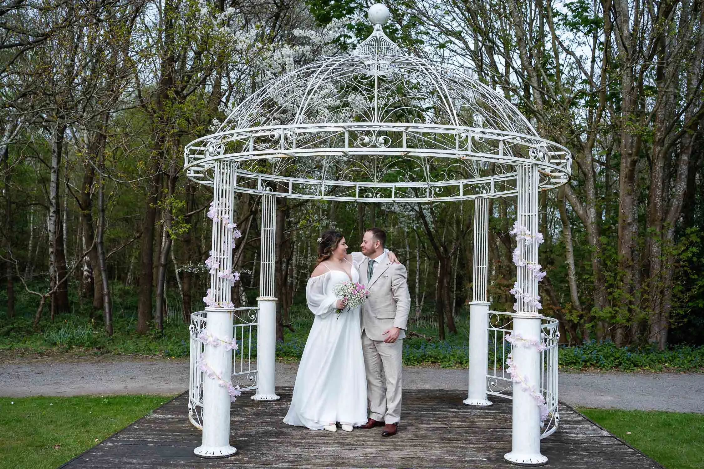 154-enfield-register-office-ridings-theobalds-estate-cheshunt-wedding-photographer.jpg