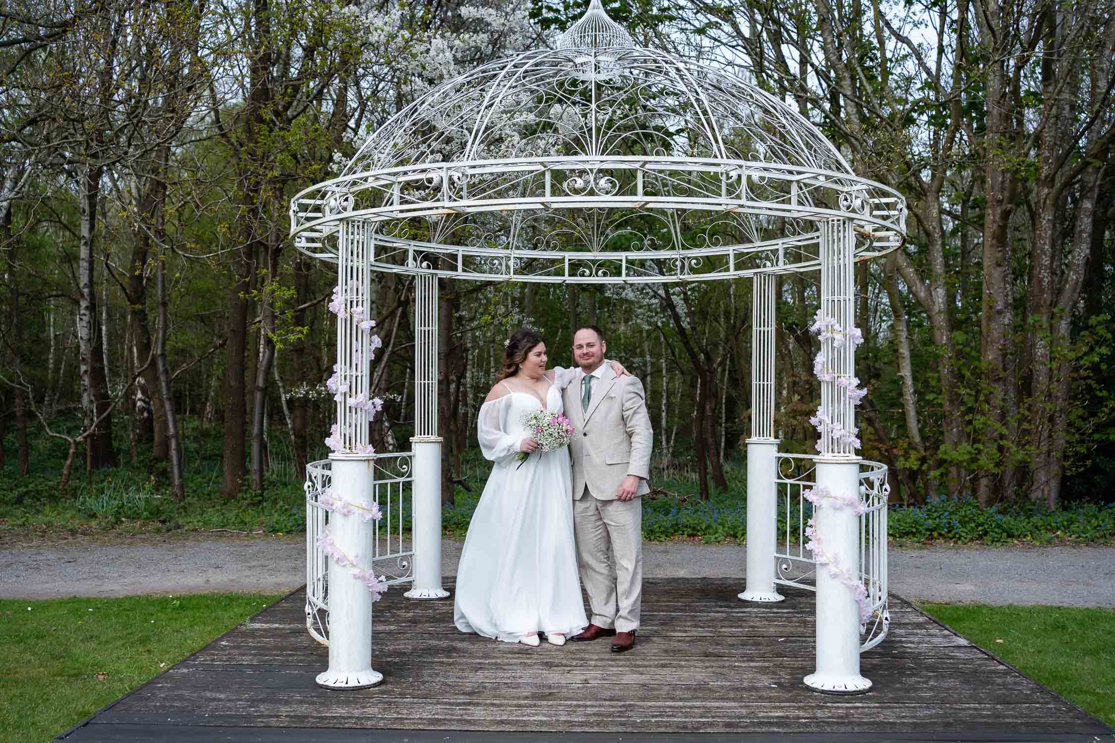 156-enfield-register-office-ridings-theobalds-estate-cheshunt-wedding-photographer.jpg