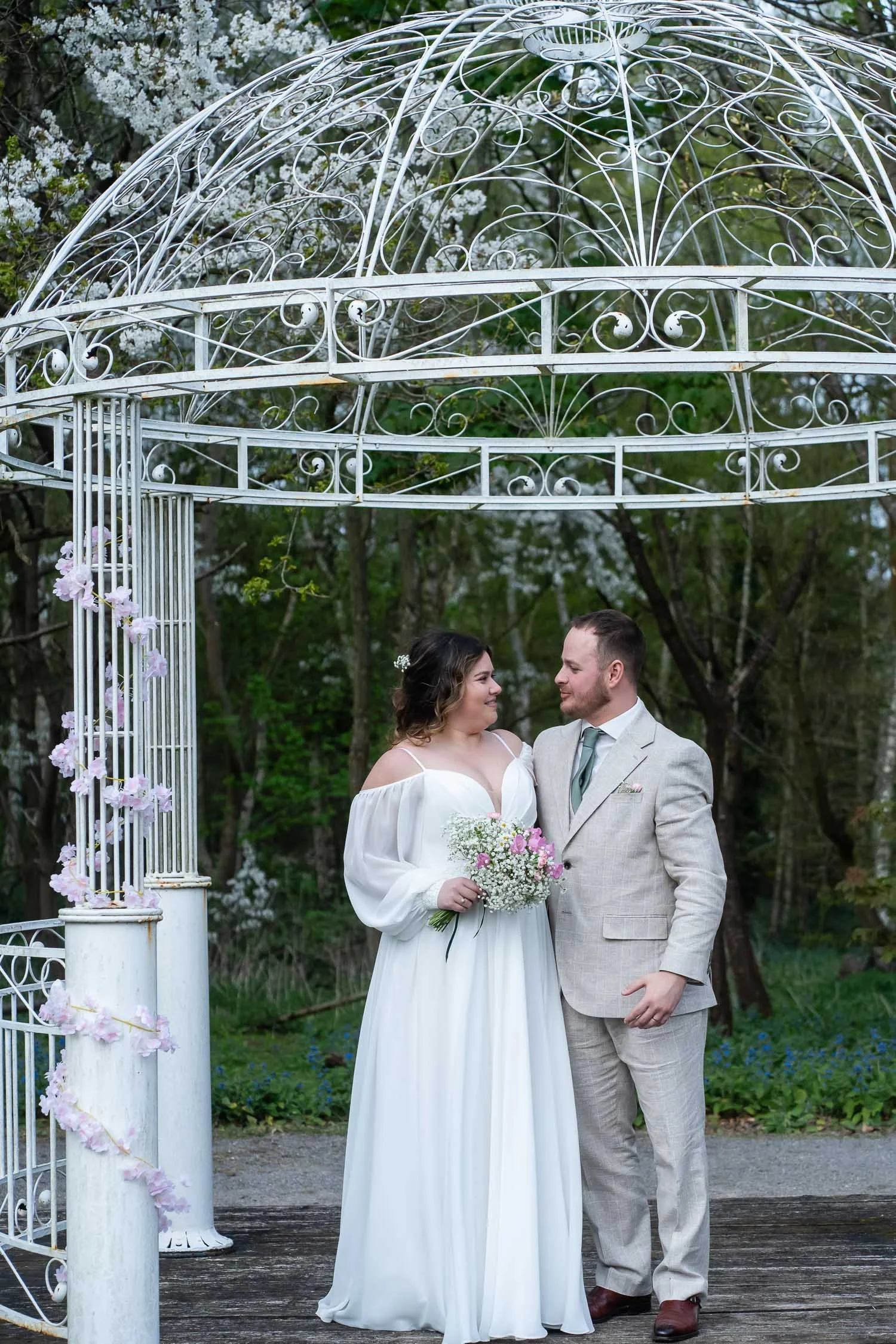 157-enfield-register-office-ridings-theobalds-estate-cheshunt-wedding-photographer.jpg