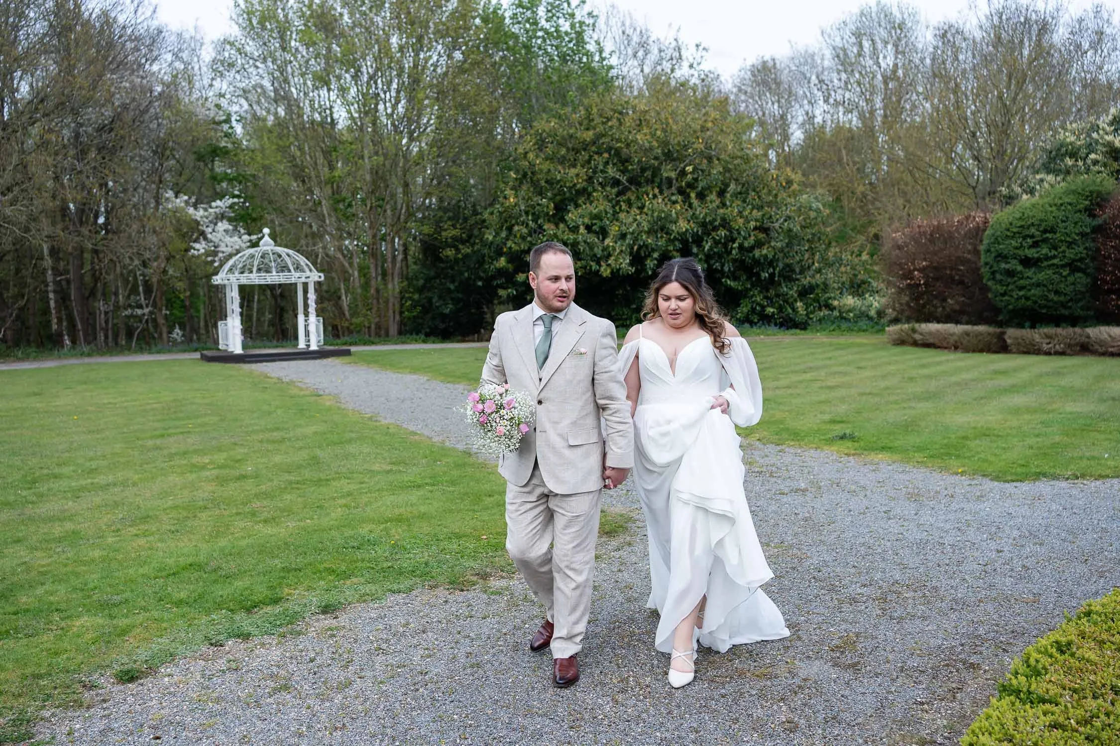 192-enfield-register-office-ridings-theobalds-estate-cheshunt-wedding-photographer.jpg