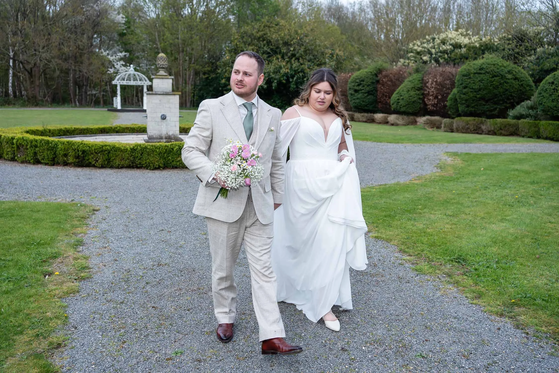 193-enfield-register-office-ridings-theobalds-estate-cheshunt-wedding-photographer.jpg