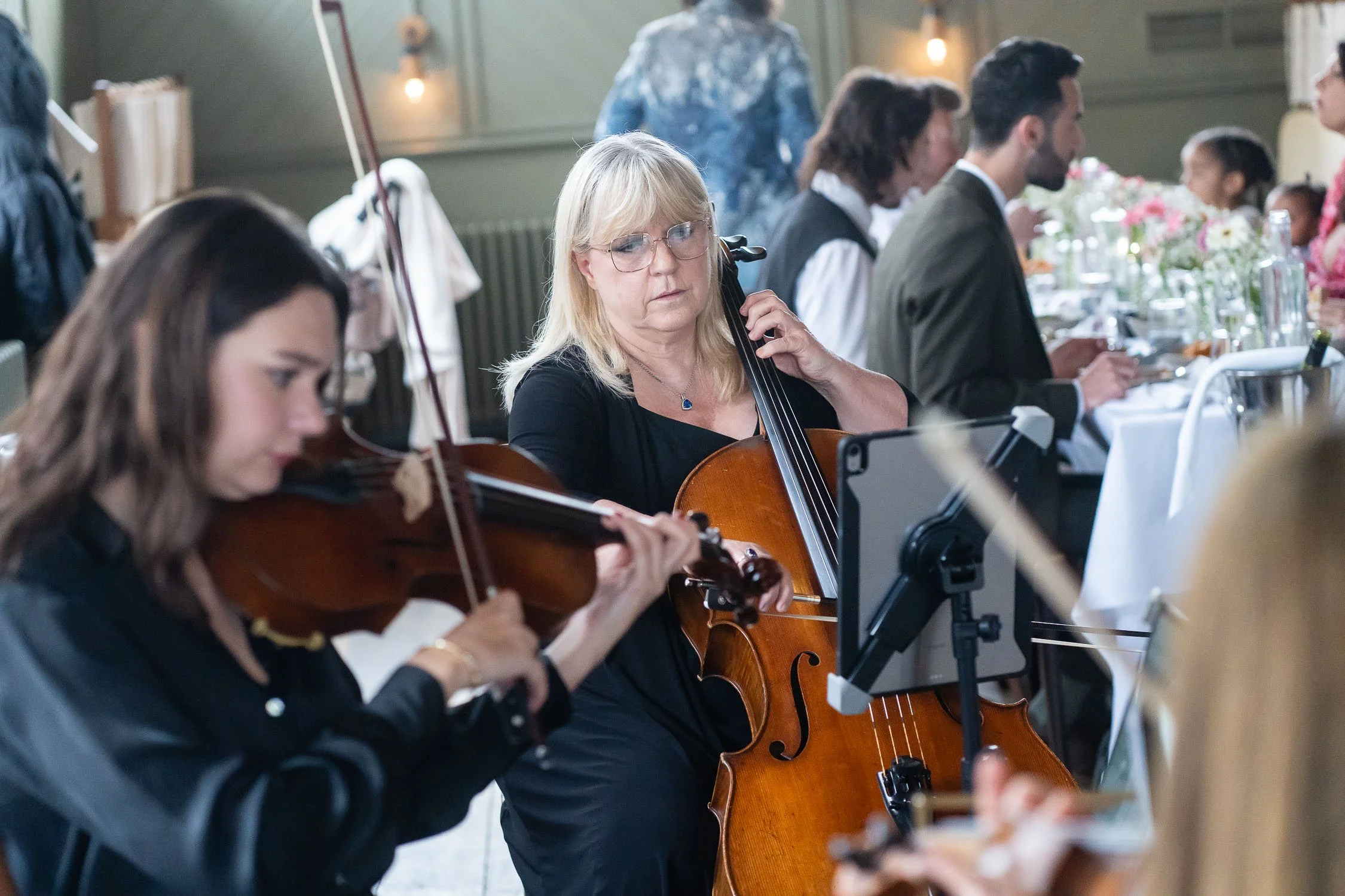 237-enfield-register-office-ridings-theobalds-estate-cheshunt-wedding-photographer.jpg