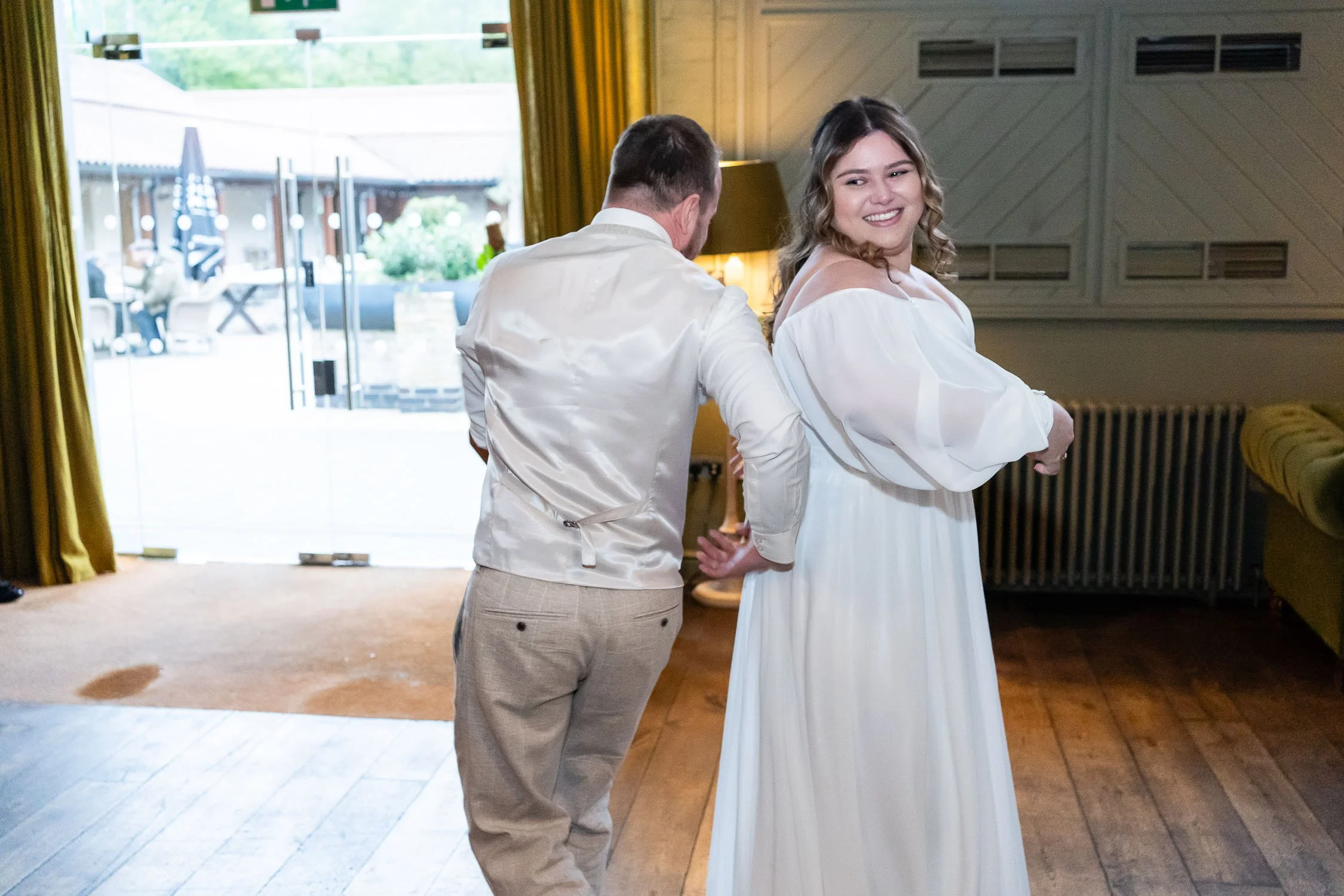 355-enfield-register-office-ridings-theobalds-estate-cheshunt-wedding-photographer.jpg