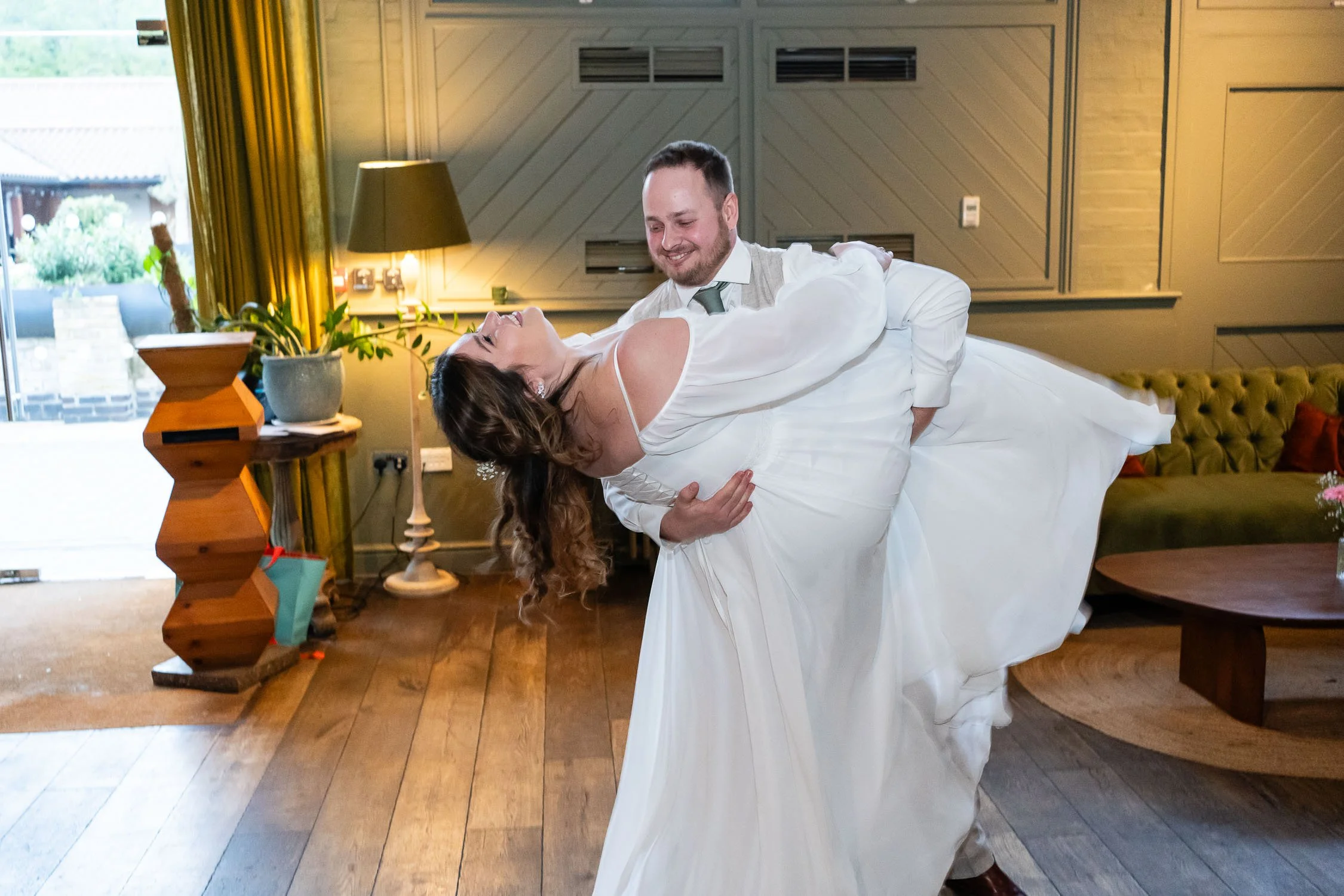 360-enfield-register-office-ridings-theobalds-estate-cheshunt-wedding-photographer.jpg