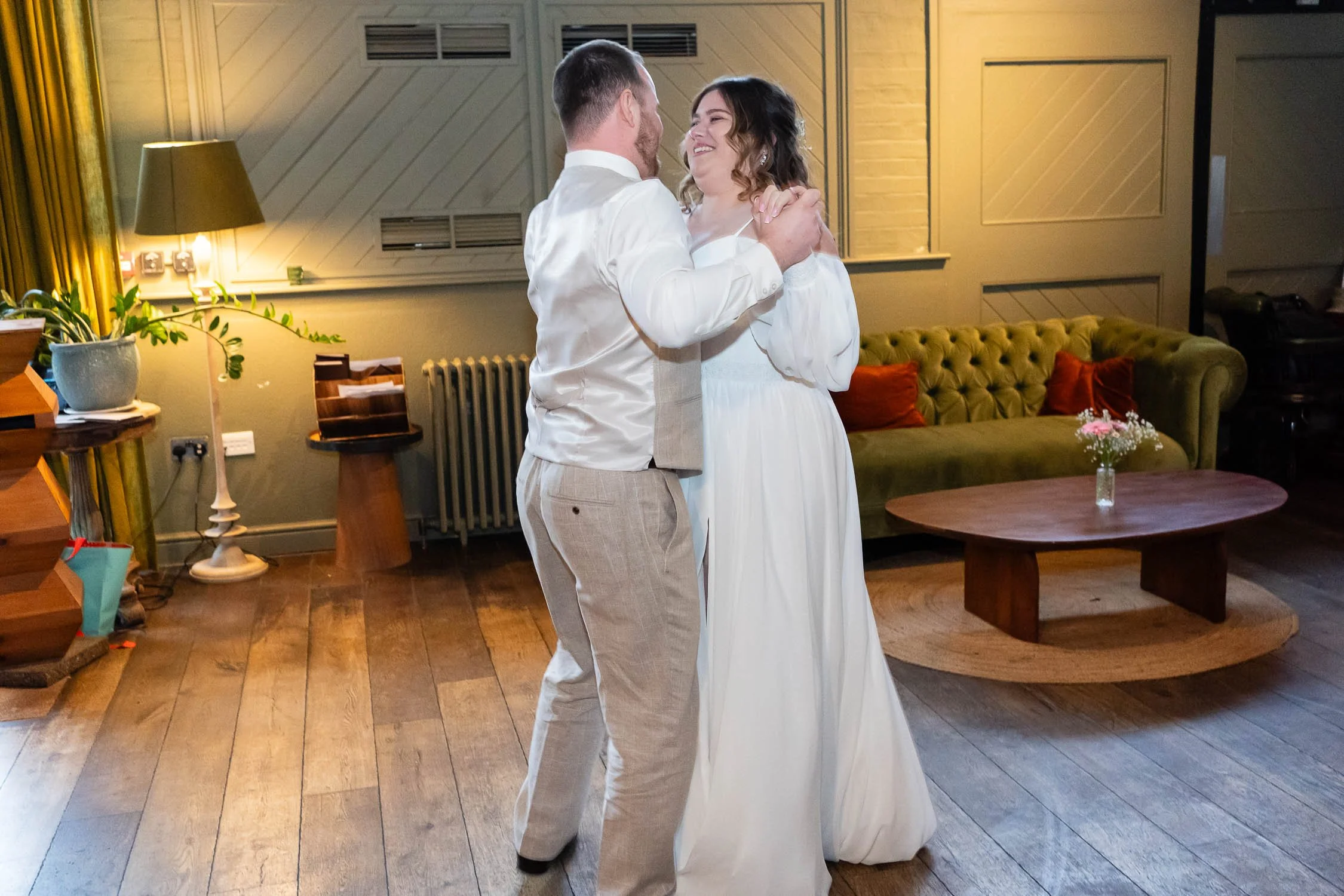 361-enfield-register-office-ridings-theobalds-estate-cheshunt-wedding-photographer.jpg
