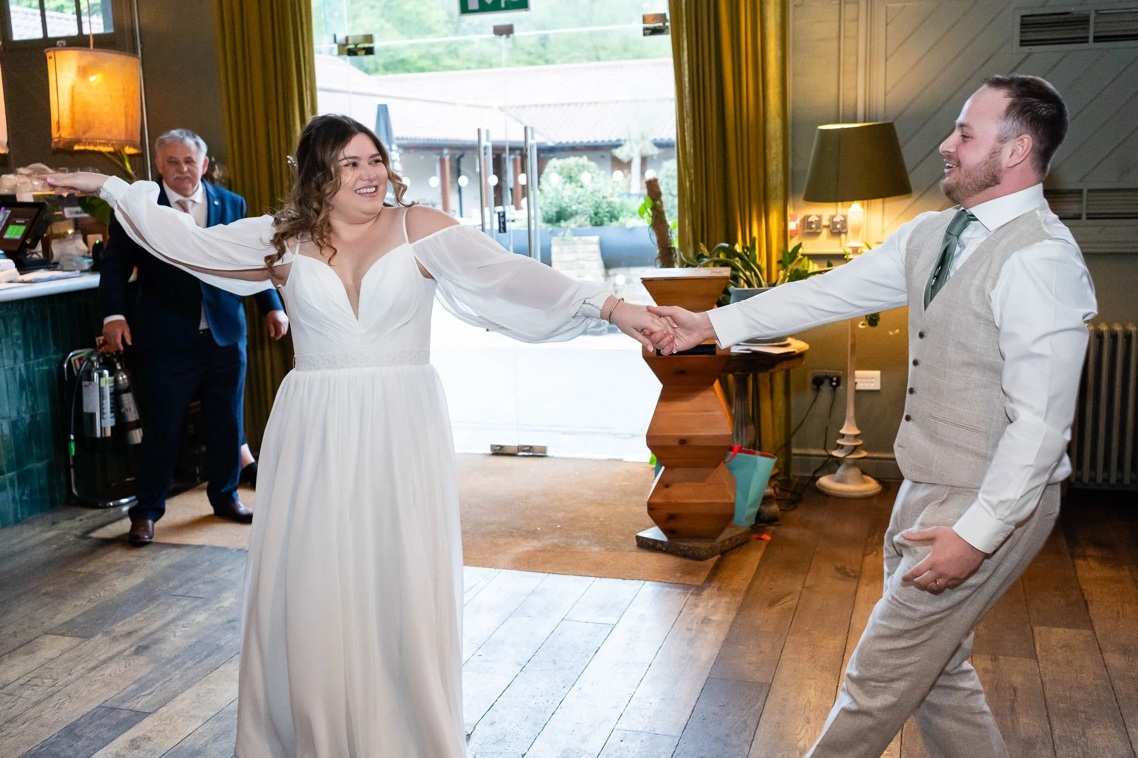 364-enfield-register-office-ridings-theobalds-estate-cheshunt-wedding-photographer.jpg