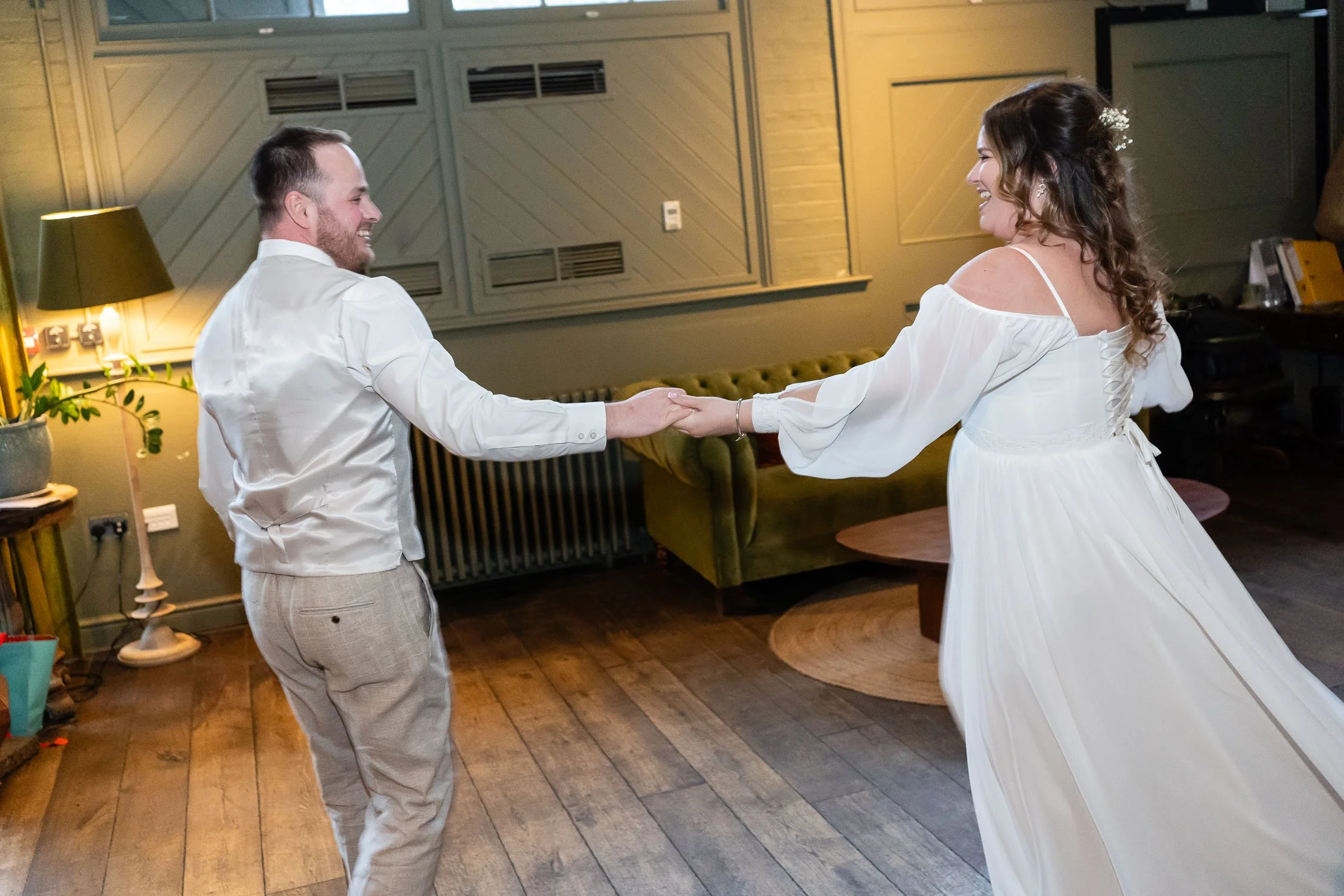 366-enfield-register-office-ridings-theobalds-estate-cheshunt-wedding-photographer.jpg