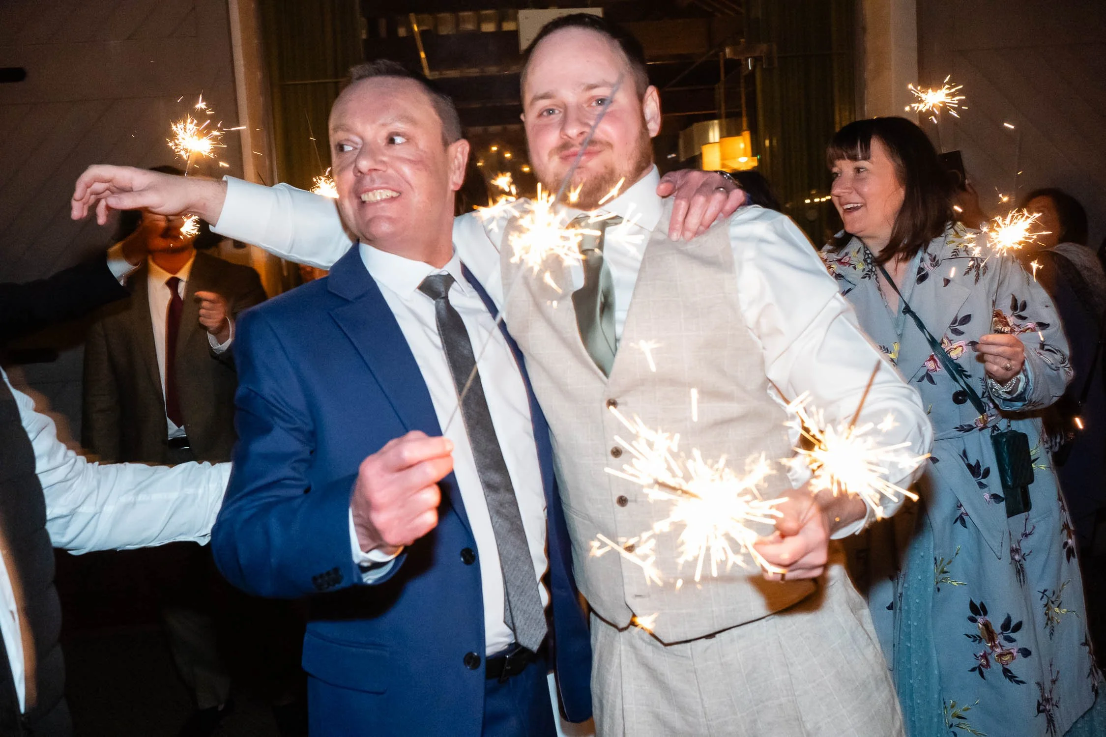 432-enfield-register-office-ridings-theobalds-estate-cheshunt-wedding-photographer.jpg