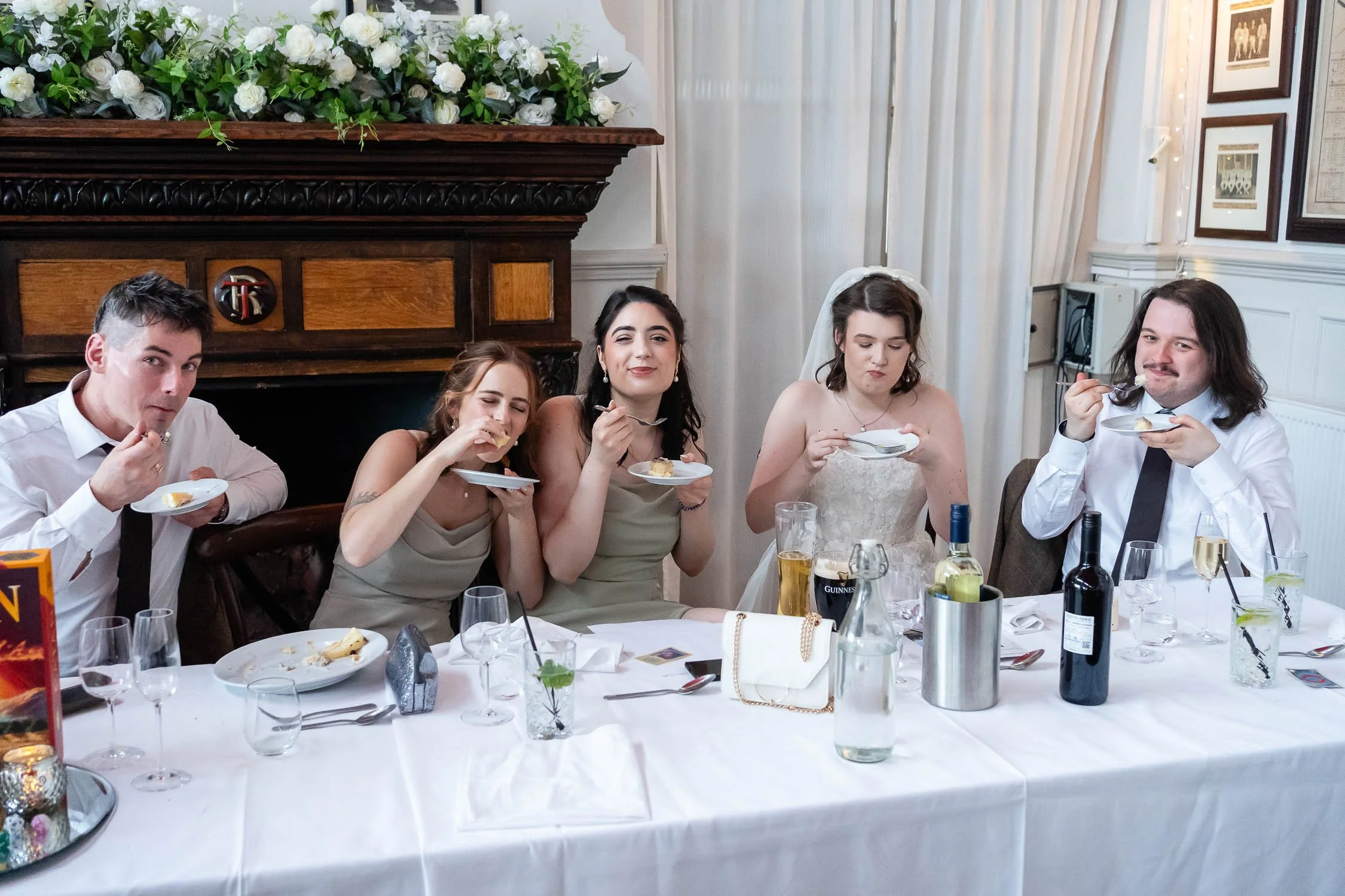 287-thames-rowing-club-putney-embankment-london-wedding-photographer.jpg