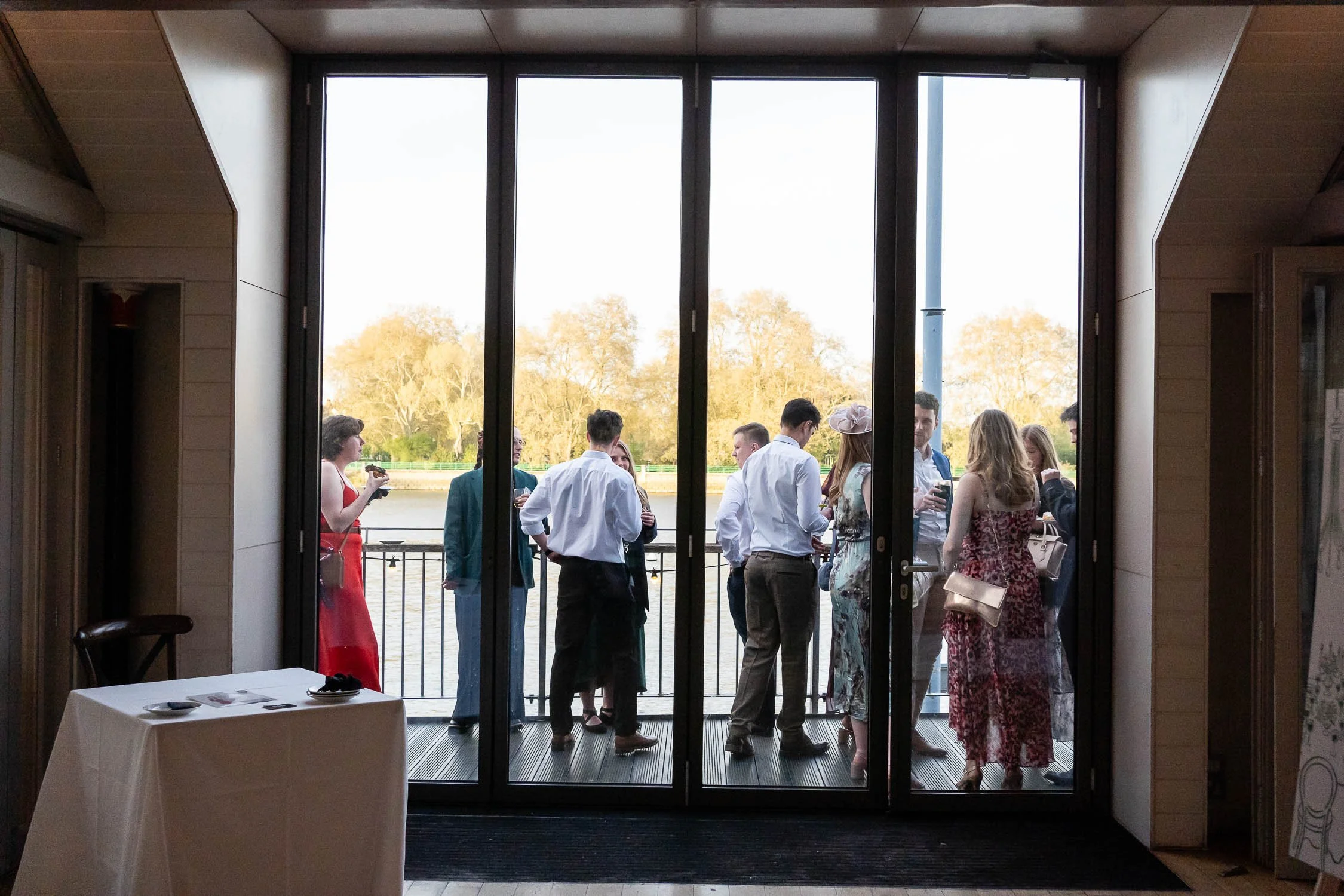 367-thames-rowing-club-putney-embankment-london-wedding-photographer.jpg
