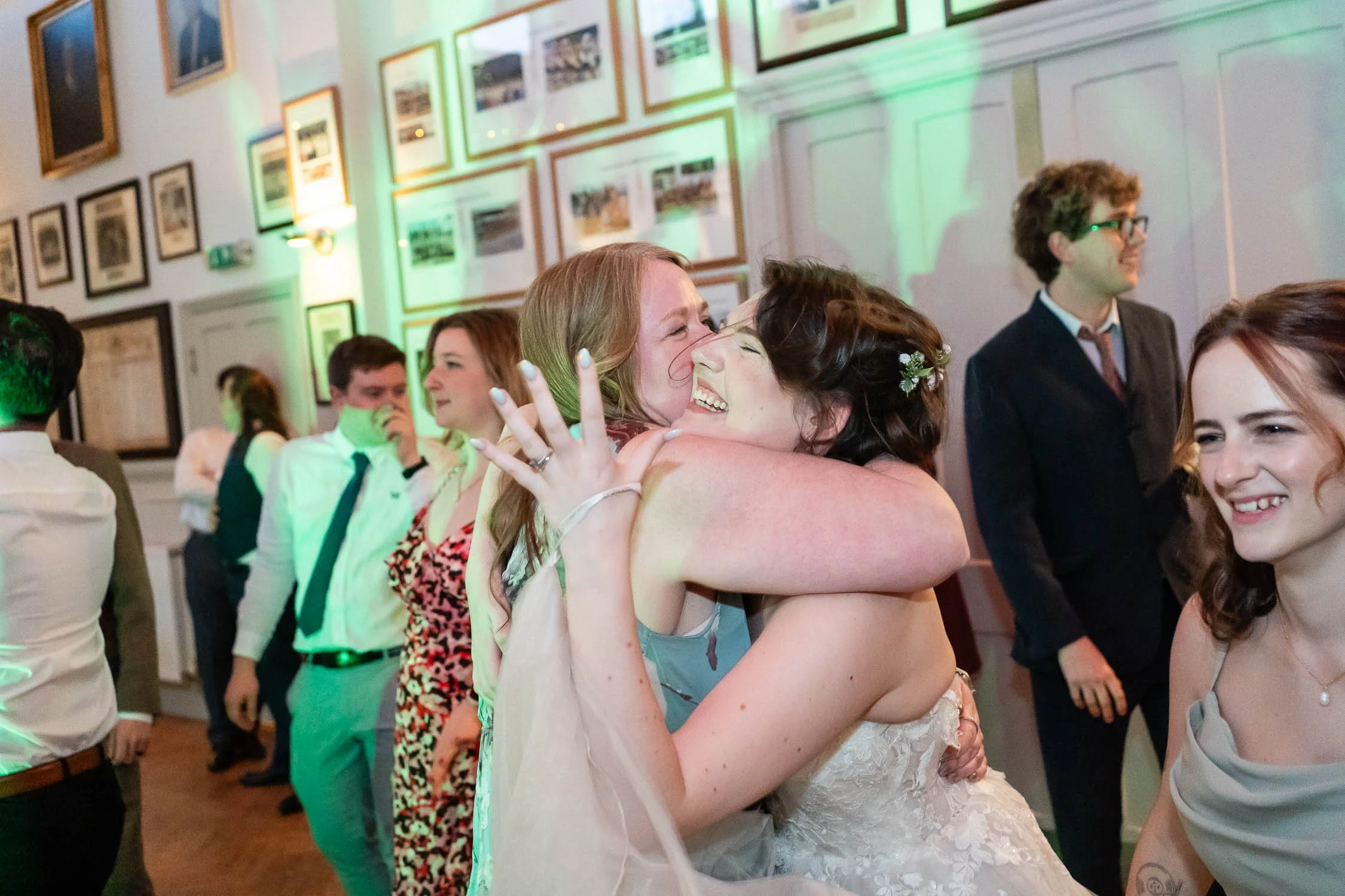 421-thames-rowing-club-putney-embankment-london-wedding-photographer.jpg