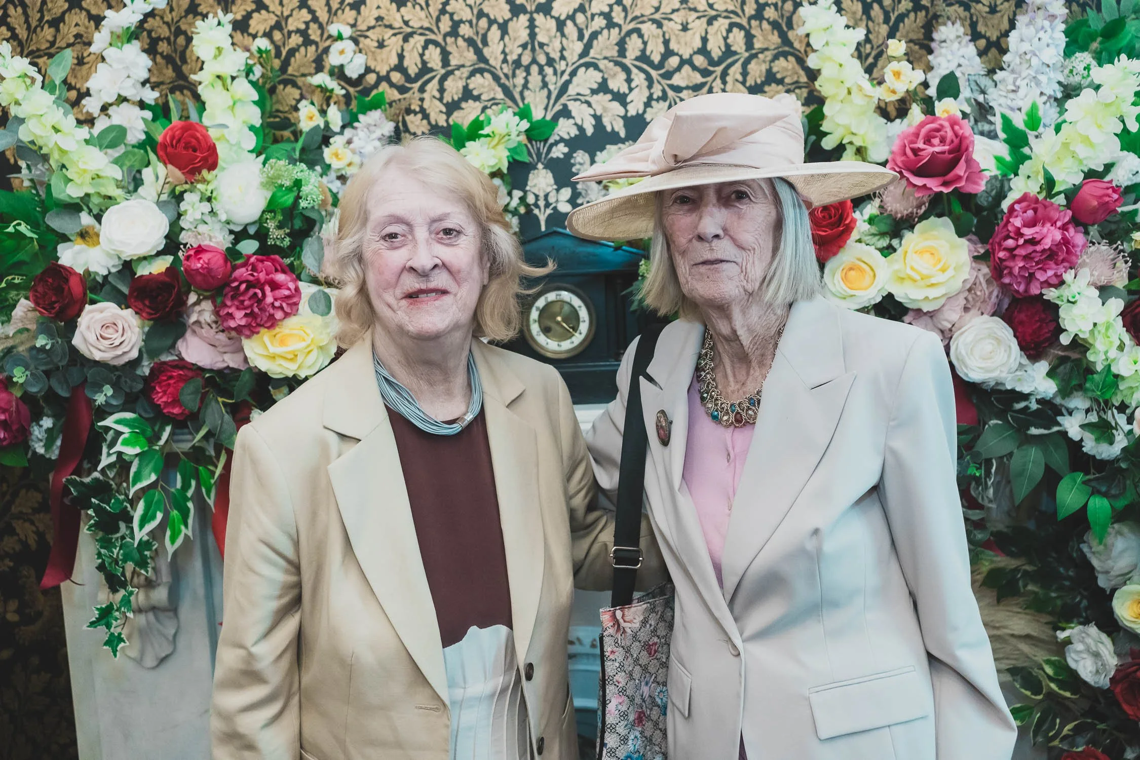 039-southwark-register-office-cutty-sark-pub-greenwich-wedding-photographer-london.jpg